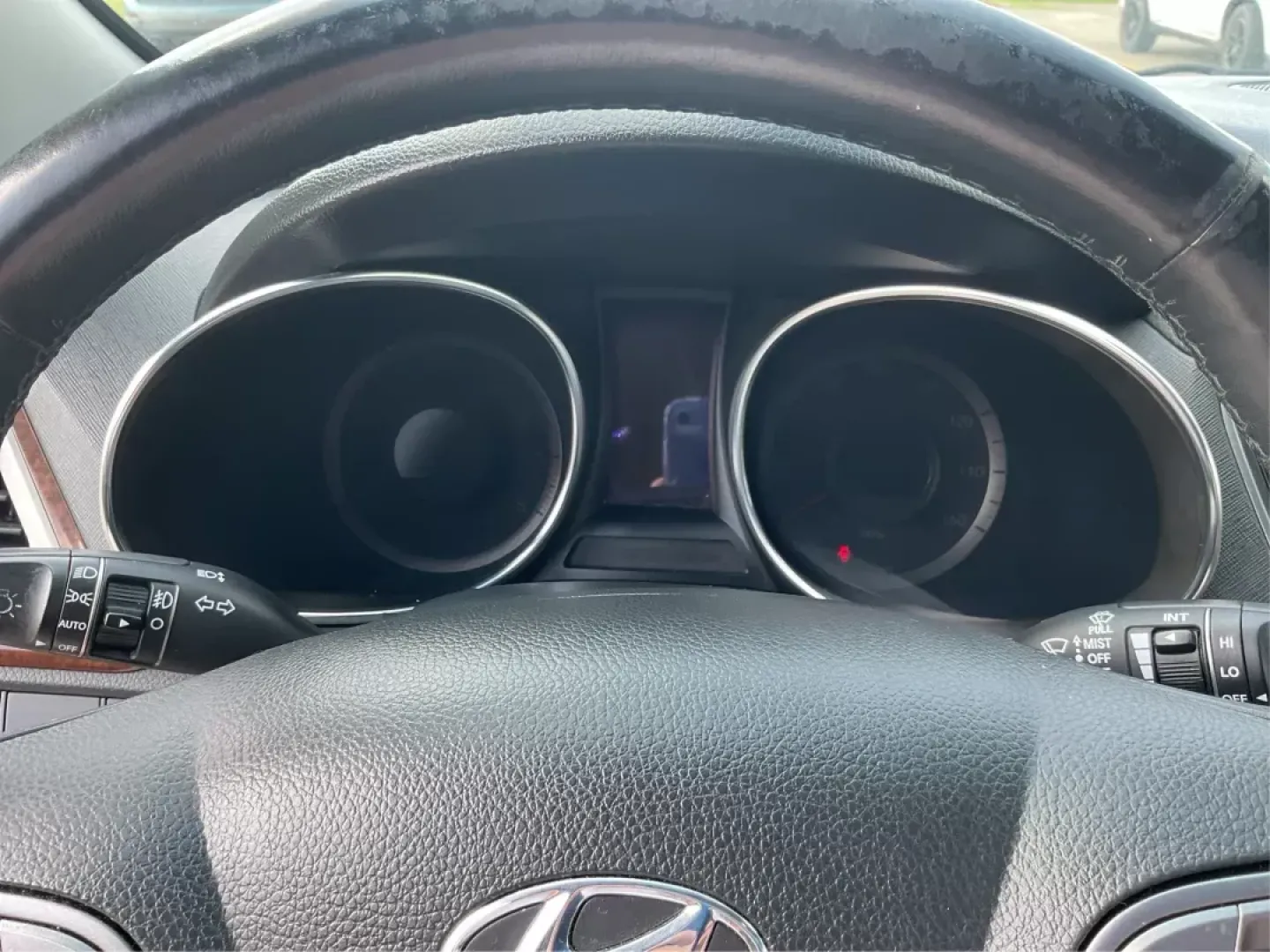 2013 Hyundai Santa Fe Limited (KM8SRDHF5DU) with an Lambda II 3.3L V-6 gasoline direct injection engine, located at 1099 N County Rd 25A , Troy, OH, 45373, (937) 908-9800, 40.057041, -84.215462 - Photo#14