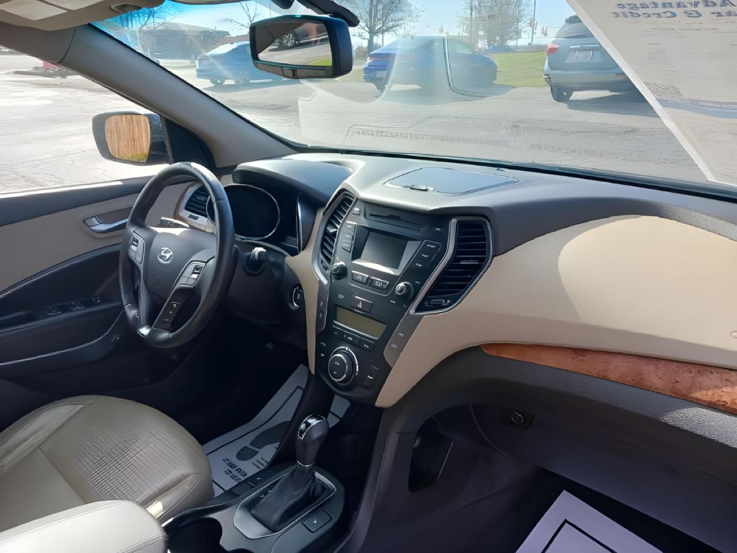 2013 Hyundai Santa Fe Sport 2.4 FWD (5XYZU3LB8DG) with an 2.4L L4 DOHC 16V engine, 6-Speed Automatic transmission, located at 4508 South Dixie Dr, Moraine, OH, 45439, (937) 908-9800, 39.807072, -84.031563 - Photo#8