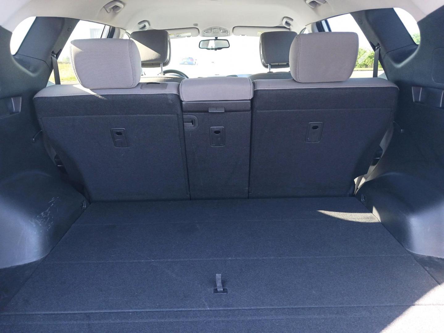 2013 Hyundai Santa Fe Sport 2.4 AWD (5XYZTDLB7DG) with an 2.4L L4 DOHC 16V engine, 6-Speed Automatic transmission, located at 1099 N County Rd 25A , Troy, OH, 45373, (937) 908-9800, 40.057041, -84.215462 - Photo#11