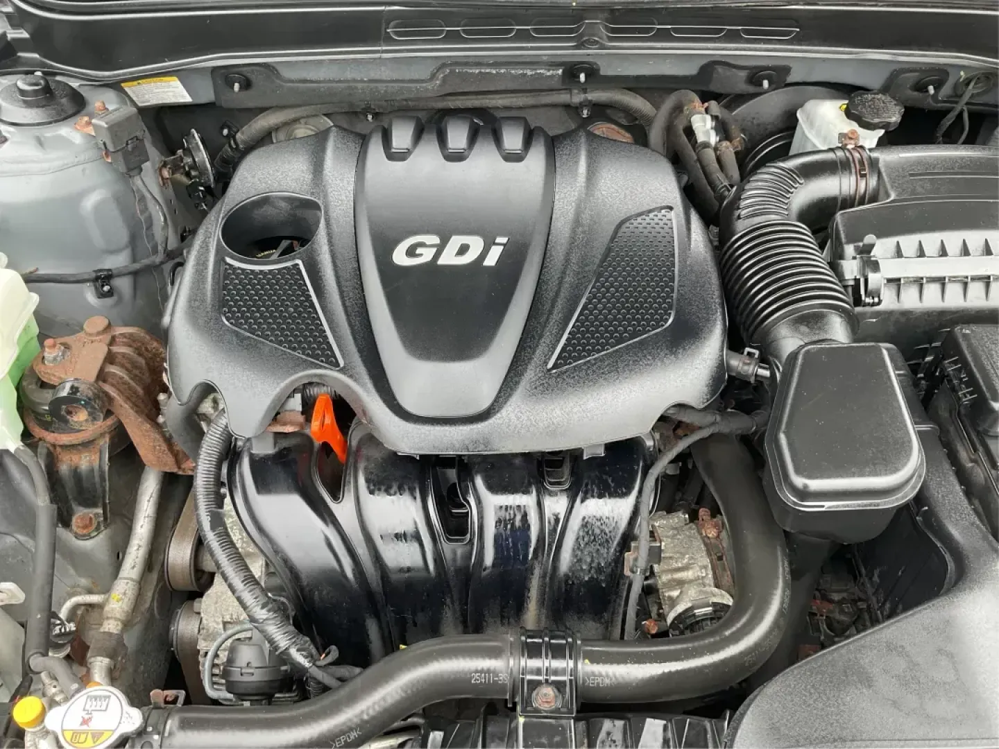 2013 Gray Hyundai Sonata GLS (5NPEB4AC5DH) with an 2.4L L4 DOHC 16V engine, 6-Speed Automatic transmission, located at 8750 N County Rd 25A, Piqua, OH, 45356, (937) 908-9800, 40.164391, -84.232513 - Photo#10