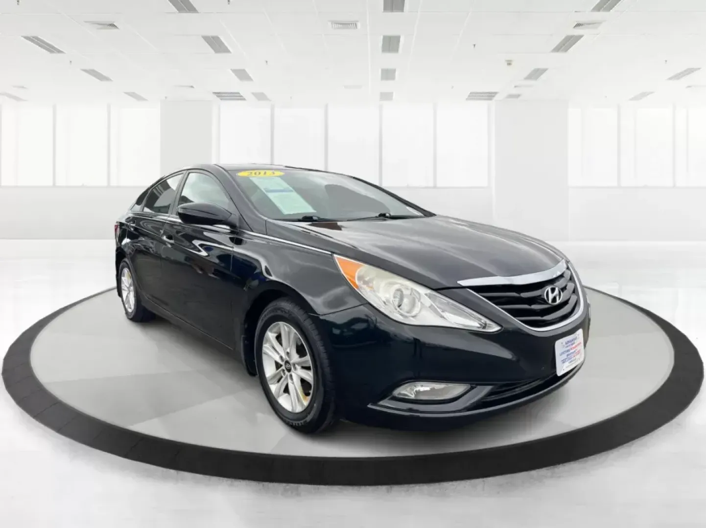 2013 Hyundai Sonata GLS (5NPEB4AC5DH) with an 2.4L I-4 gasoline direct injection engine, located at 1951 S Dayton Lakeview Rd., New Carlisle, OH, 45344, (937) 908-9800, 39.890999, -84.050255 - Photo#0