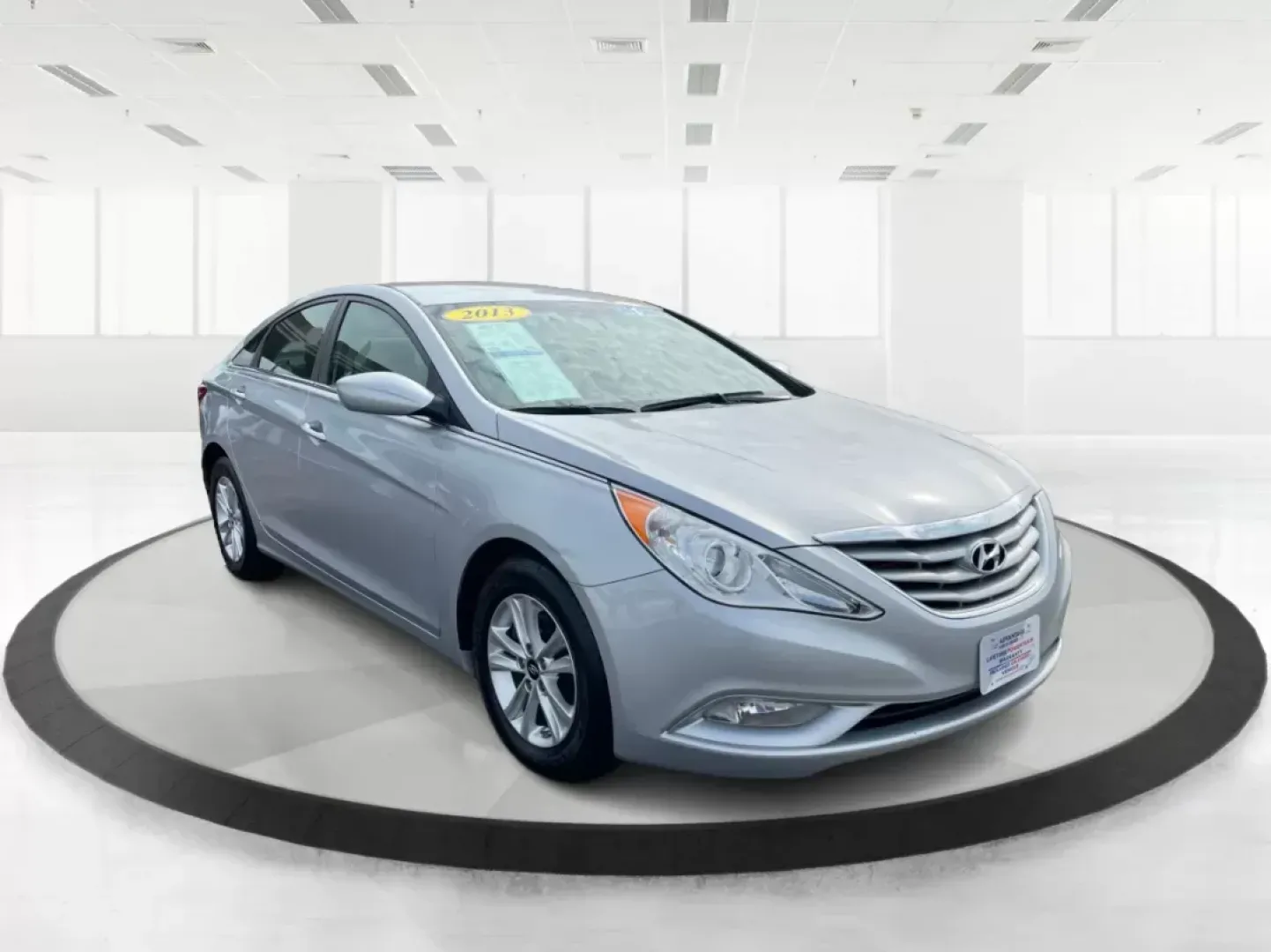 2013 Hyundai Sonata GLS (5NPEB4AC1DH) with an 2.4L I-4 gasoline direct injection engine, located at 8750 N County Rd 25A, Piqua, OH, 45356, (937) 908-9800, 40.164391, -84.232513 - Photo#0