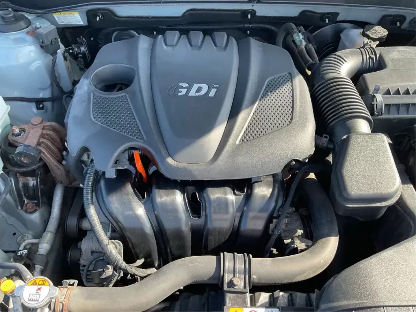 2013 Hyundai Sonata SE (5NPEC4AC8DH) with an 2.4L I-4 gasoline direct injection engine, located at 1951 S Dayton Lakeview Rd., New Carlisle, OH, 45344, (937) 908-9800, 39.890999, -84.050255 - Photo#10