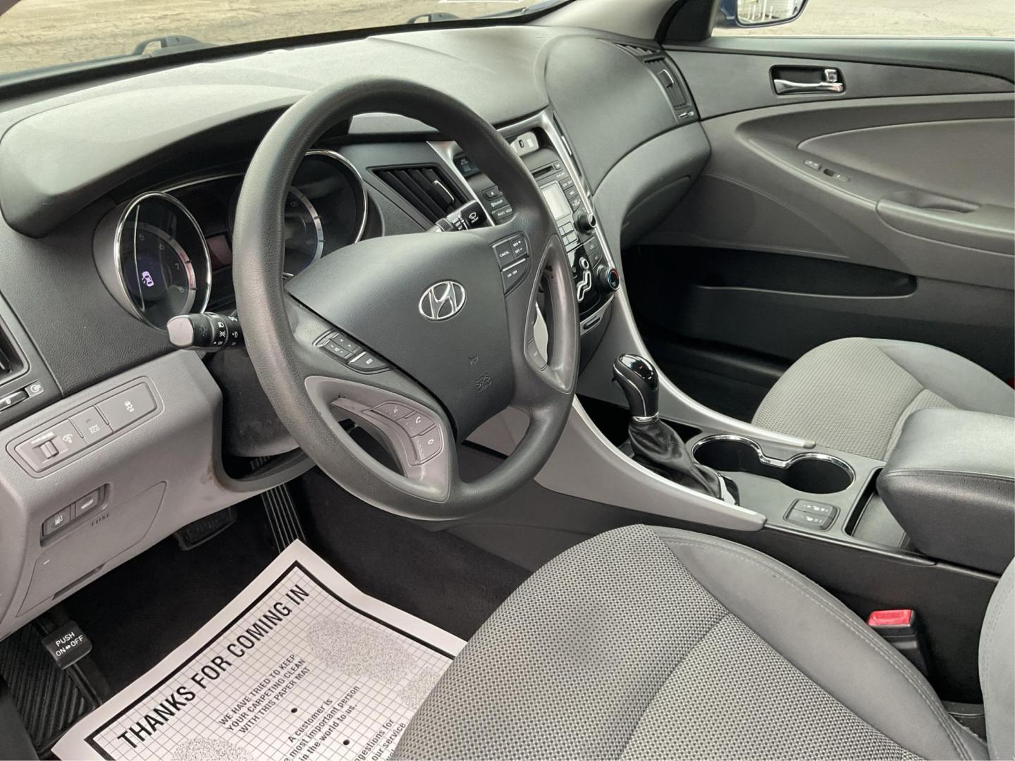 2013 Hyundai Sonata GLS (5NPEB4AC5DH) with an 2.4L I-4 gasoline direct injection engine, located at 4508 South Dixie Dr, Moraine, OH, 45439, (937) 908-9800, 39.807072, -84.031563 - Photo#8