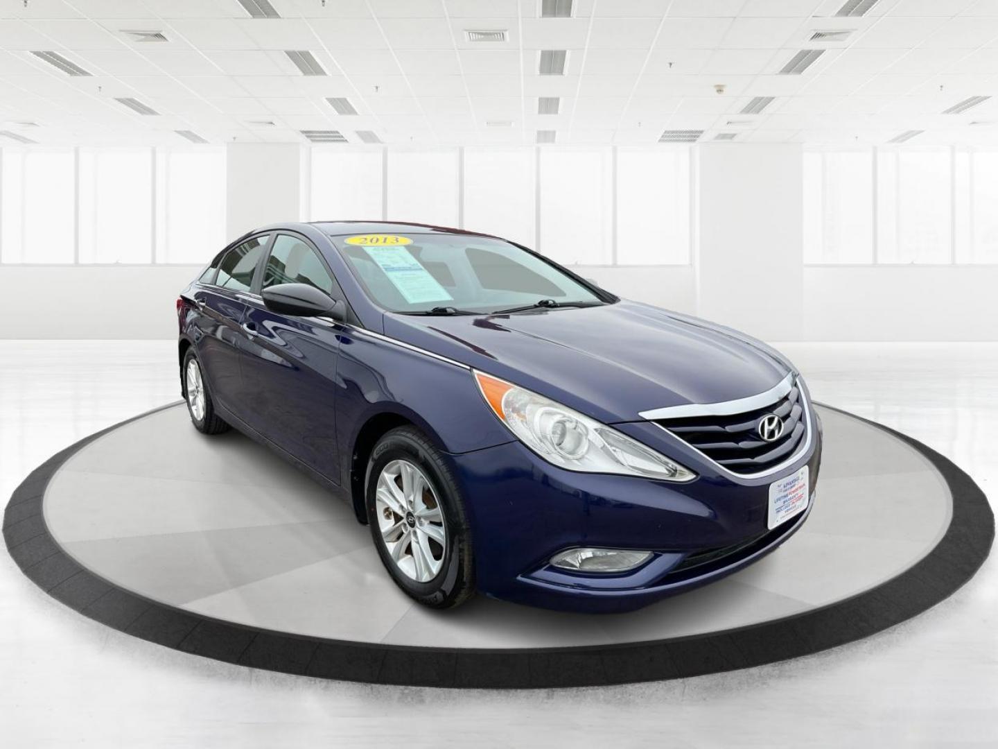 2013 Hyundai Sonata GLS (5NPEB4AC6DH) with an 2.4L L4 DOHC 16V engine, 6-Speed Automatic transmission, located at 1230 East Main St, Xenia, OH, 45385, (937) 908-9800, 39.688042, -83.910538 - Photo#0