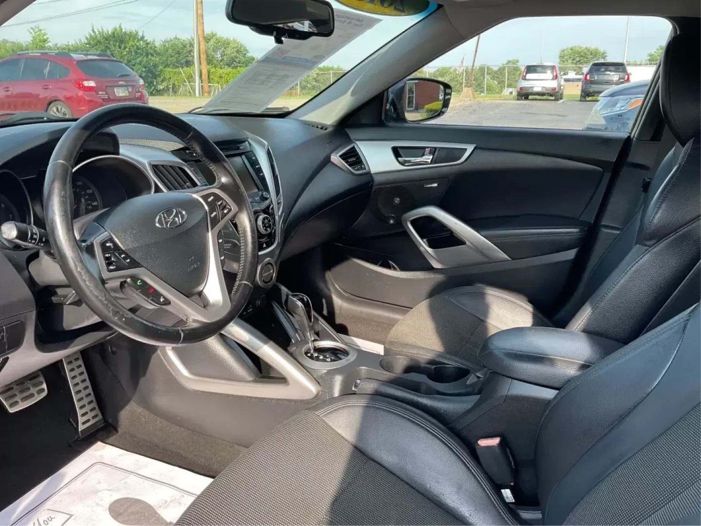 2013 Hyundai Veloster Base w/Black (KMHTC6ADXDU) with an 1.6L I-4 gasoline direct injection engine, located at 880 E. National Road, OH, 45377, (937) 908-9800, 39.891918, -84.183975 - Photo#8