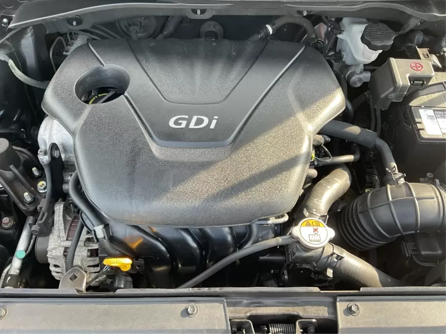 2013 Hyundai Veloster Base w/Black (KMHTC6ADXDU) with an 1.6L I-4 gasoline direct injection engine, located at 880 E. National Road, OH, 45377, (937) 908-9800, 39.891918, -84.183975 - Photo#9