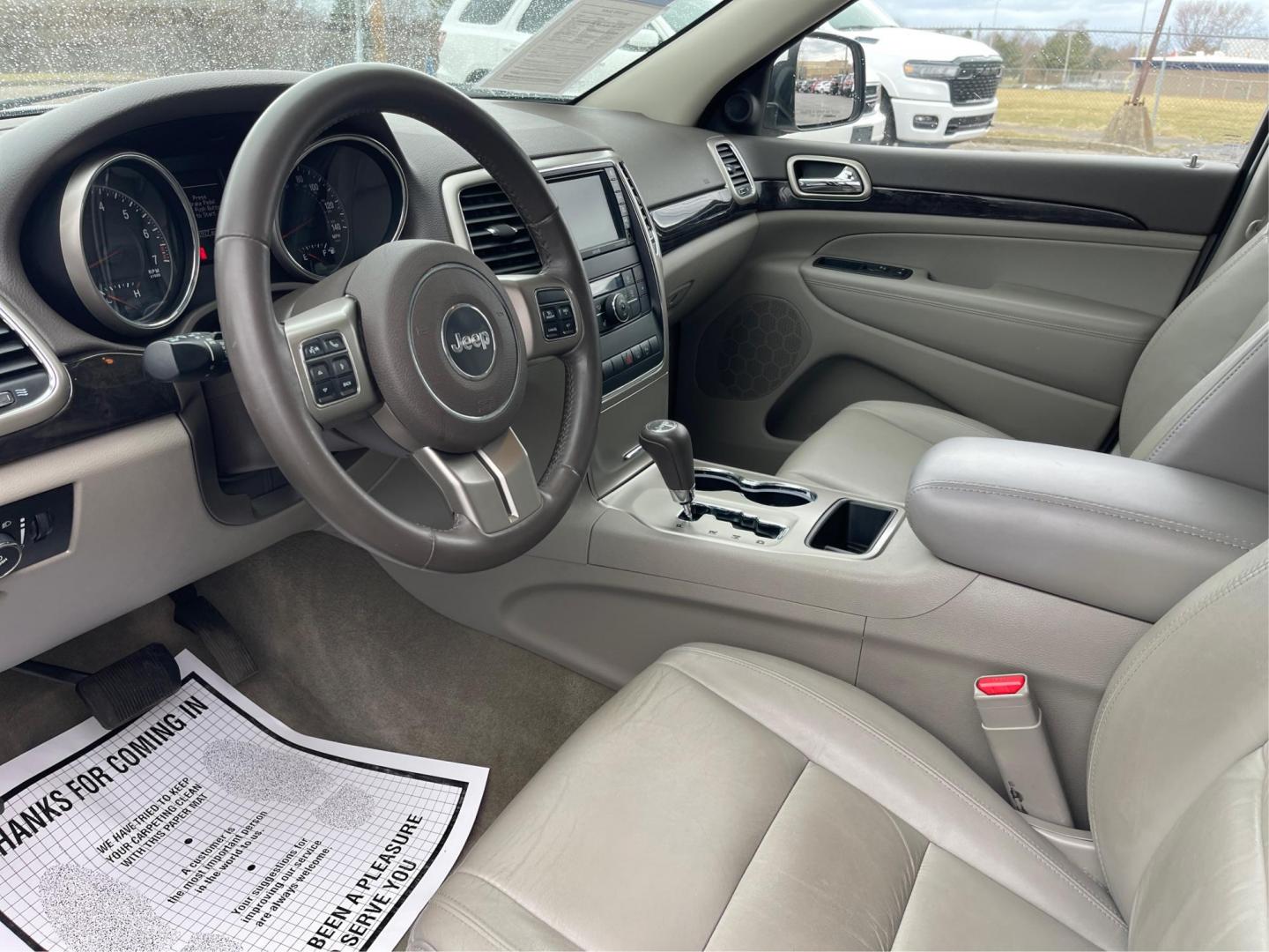 2013 Jeep Grand Cherokee Laredo (1C4RJFAG8DC) with an 3.6L V-6 DOHC engine, located at 1951 S Dayton Lakeview Rd., New Carlisle, OH, 45344, (937) 908-9800, 39.890999, -84.050255 - Photo#8