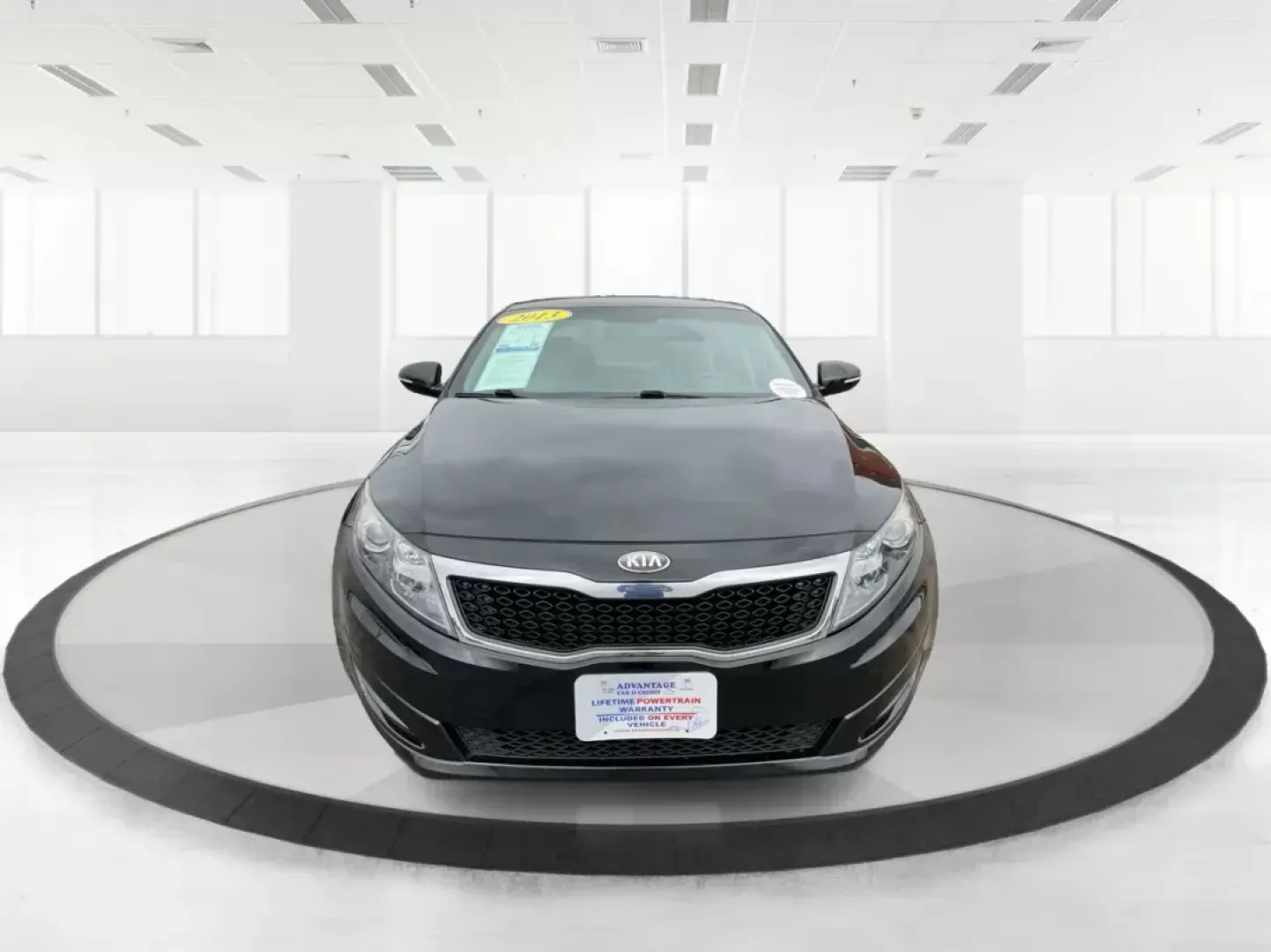 2013 Kia Optima LX (5XXGM4A72DG) with an 2.4L I-4 gasoline direct injection engine, located at 401 Woodman Dr, Riverside, OH, 45431, (937) 908-9800, 39.761024, -84.120956 - Photo#5