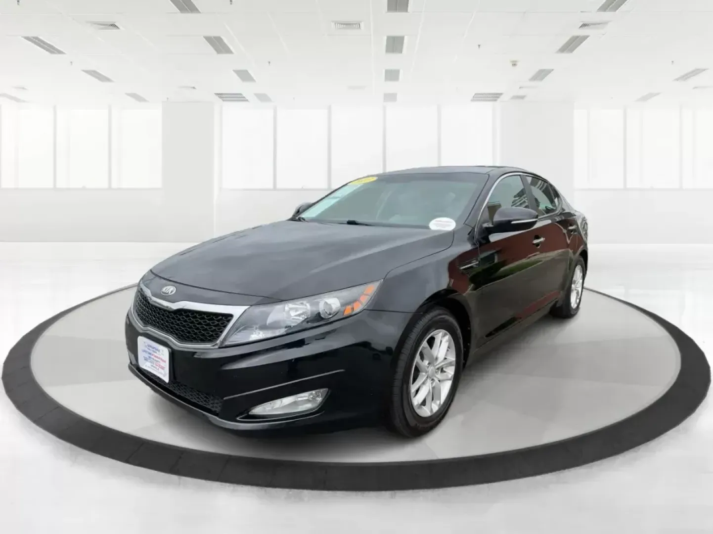 2013 Kia Optima LX (5XXGM4A72DG) with an 2.4L I-4 gasoline direct injection engine, located at 401 Woodman Dr, Riverside, OH, 45431, (937) 908-9800, 39.761024, -84.120956 - Photo#6