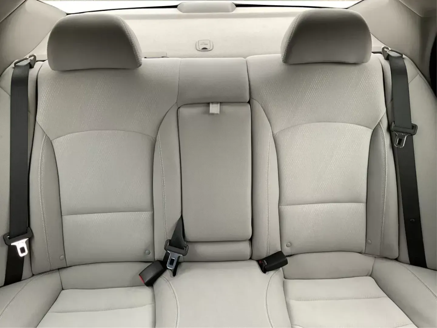 2013 Kia Optima LX (5XXGM4A72DG) with an 2.4L I-4 gasoline direct injection engine, located at 401 Woodman Dr, Riverside, OH, 45431, (937) 908-9800, 39.761024, -84.120956 - Photo#12