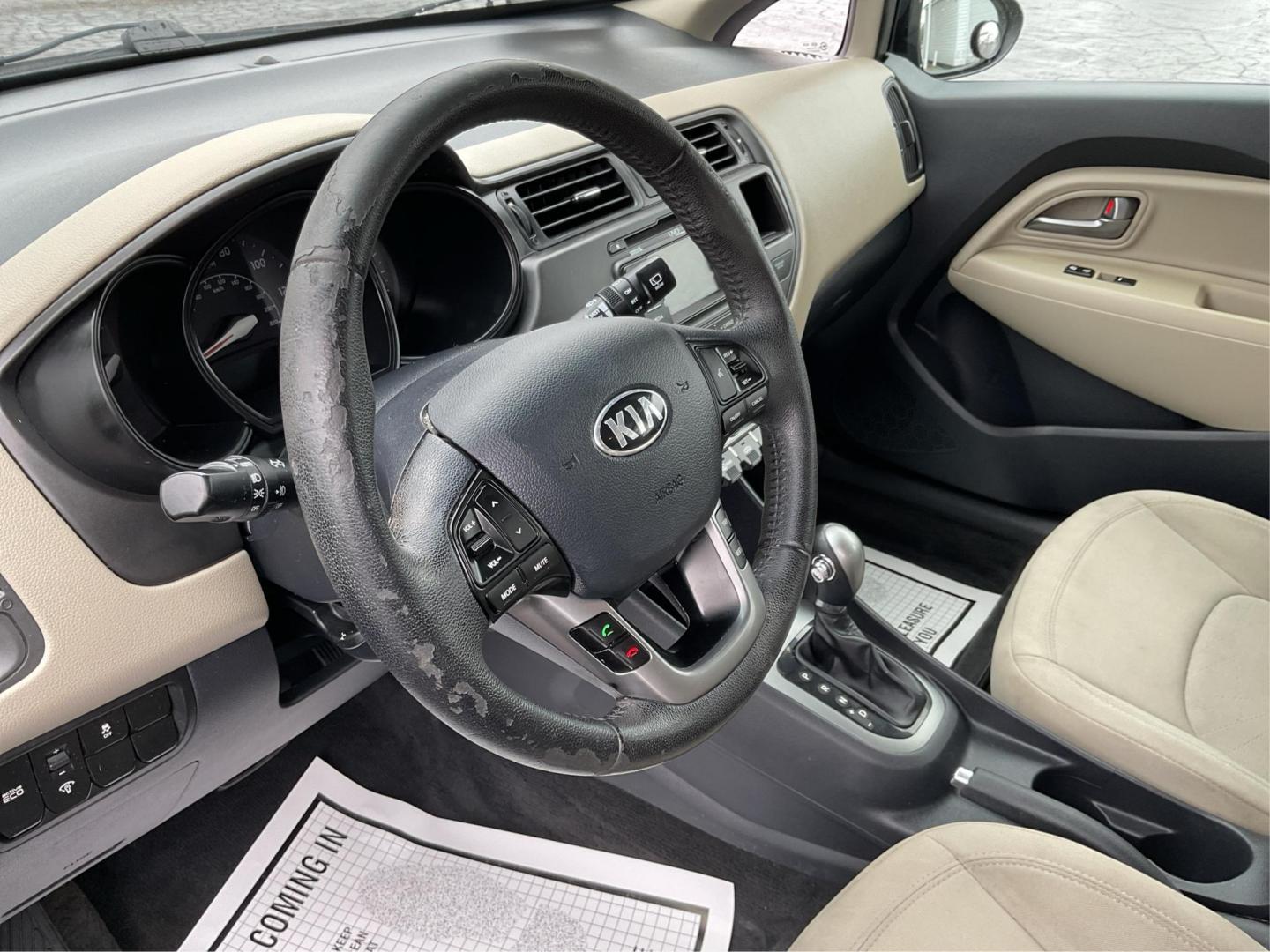 2013 Kia Rio EX (KNADN5A30D6) with an 1.6L I-4 gasoline direct injection engine, located at 1951 S Dayton Lakeview Rd., New Carlisle, OH, 45344, (937) 908-9800, 39.890999, -84.050255 - Photo#8