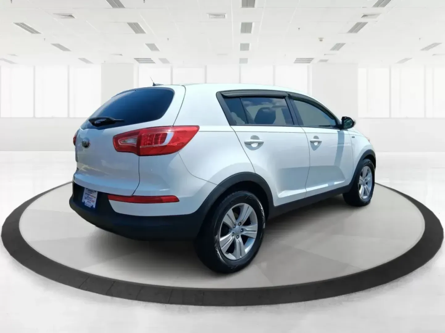 2013 Kia Sportage LX (KNDPBCA20D7) with an 2.4L I-4 DOHC engine, located at 880 E. National Road, OH, 45377, (937) 908-9800, 39.891918, -84.183975 - Photo#2