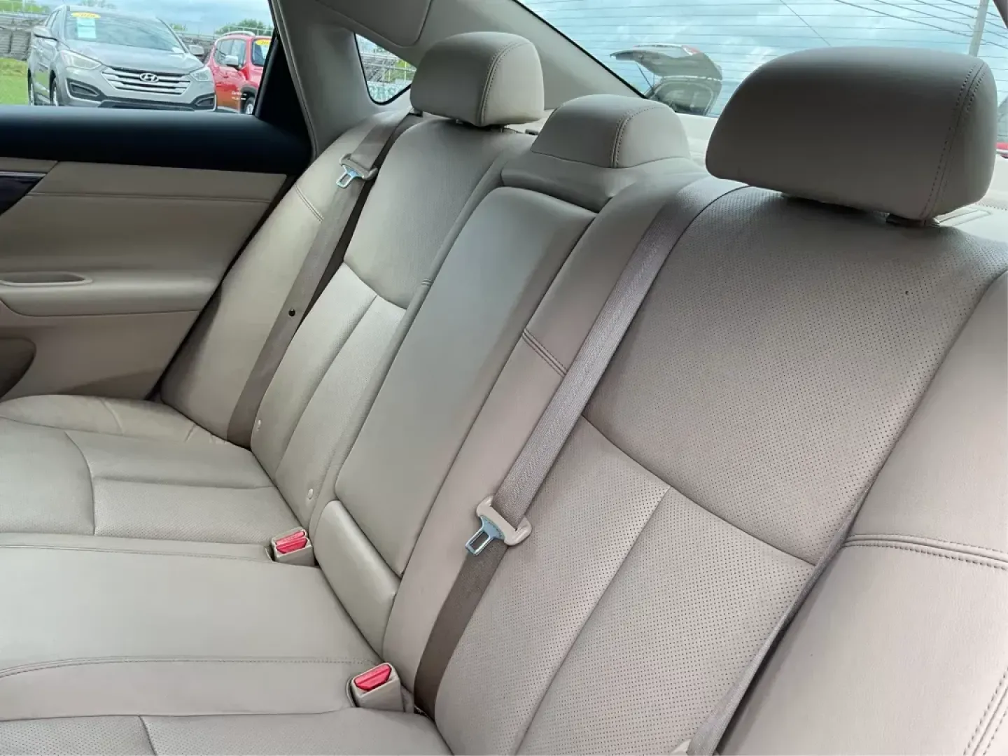 2013 Nissan Altima 2.5 SL (1N4AL3AP9DN) with an 2.5L I-4 DOHC engine, located at 1951 S Dayton Lakeview Rd., New Carlisle, OH, 45344, (937) 908-9800, 39.890999, -84.050255 - Photo#10