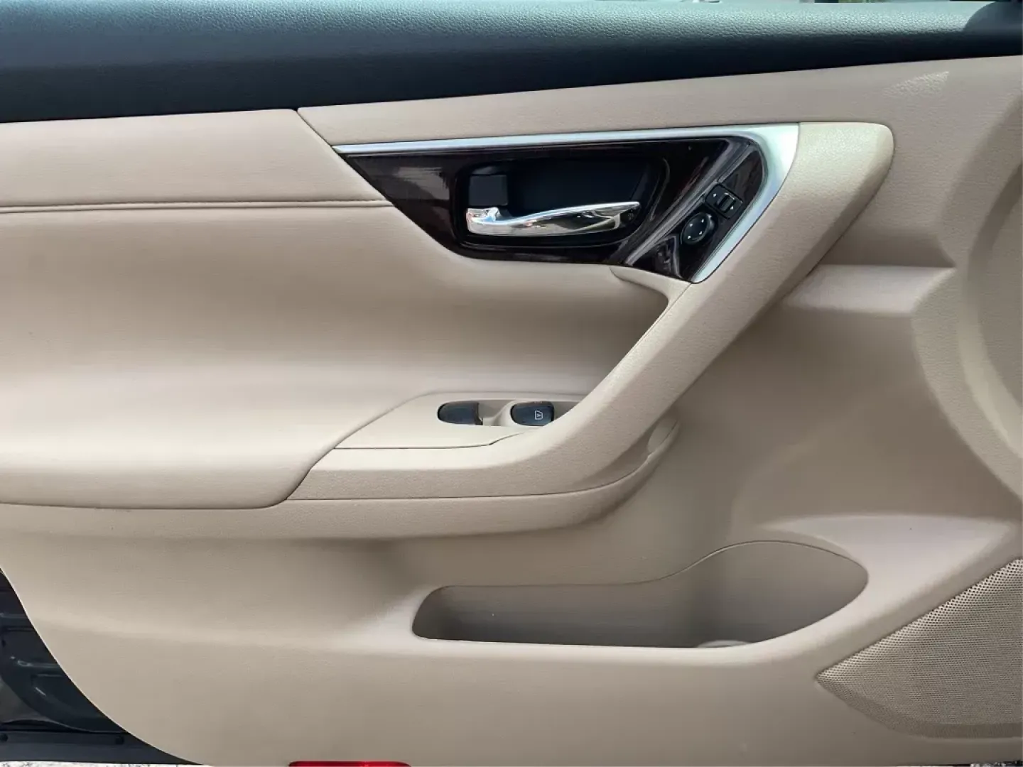 2013 Nissan Altima 2.5 SL (1N4AL3AP9DN) with an 2.5L I-4 DOHC engine, located at 1951 S Dayton Lakeview Rd., New Carlisle, OH, 45344, (937) 908-9800, 39.890999, -84.050255 - Photo#18