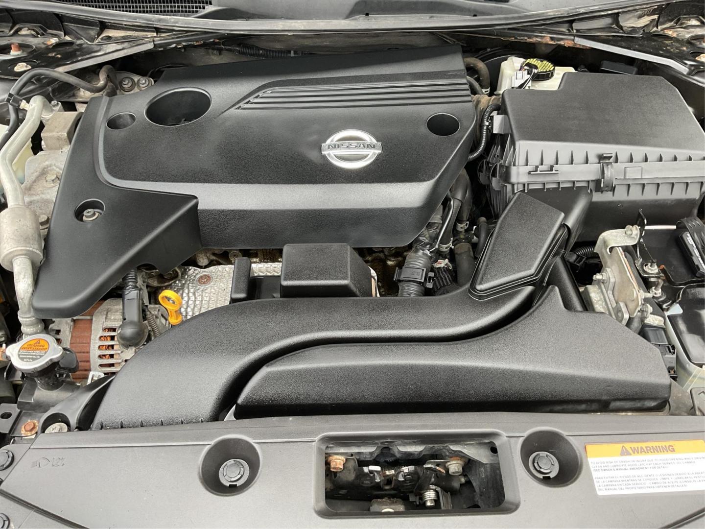2013 Nissan Altima 2.5 S (1N4AL3APXDN) with an 2.5L I-4 DOHC engine, located at 4508 South Dixie Dr, Moraine, OH, 45439, (937) 908-9800, 39.807072, -84.031563 - Photo#10