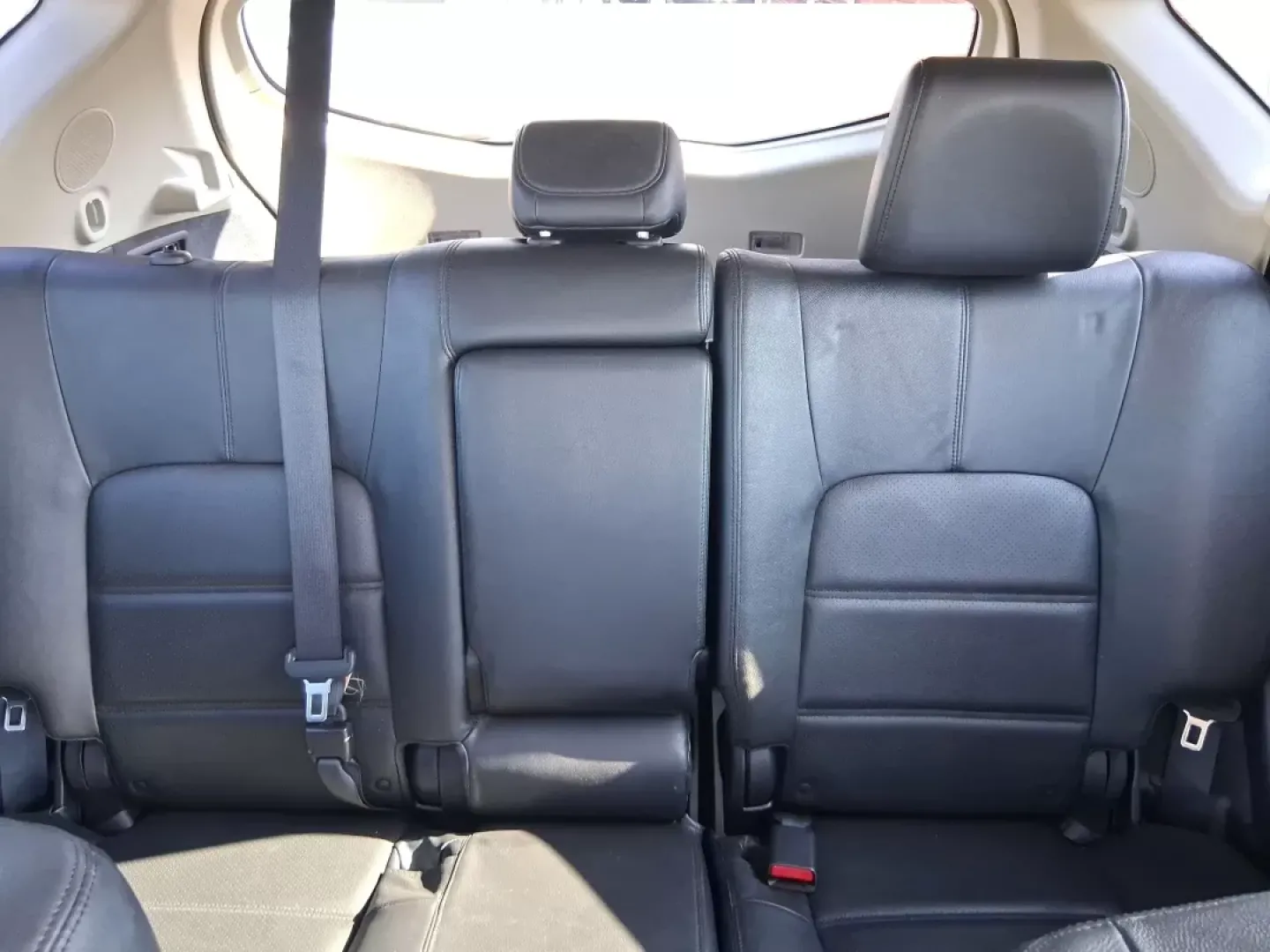 2015 Jeep Renegade Latitude (ZACCJBBTXFP) with an Other engine, located at 8750 N County Rd 25A, Piqua, OH, 45356, (937) 908-9800, 40.164391, -84.232513 - Photo#14