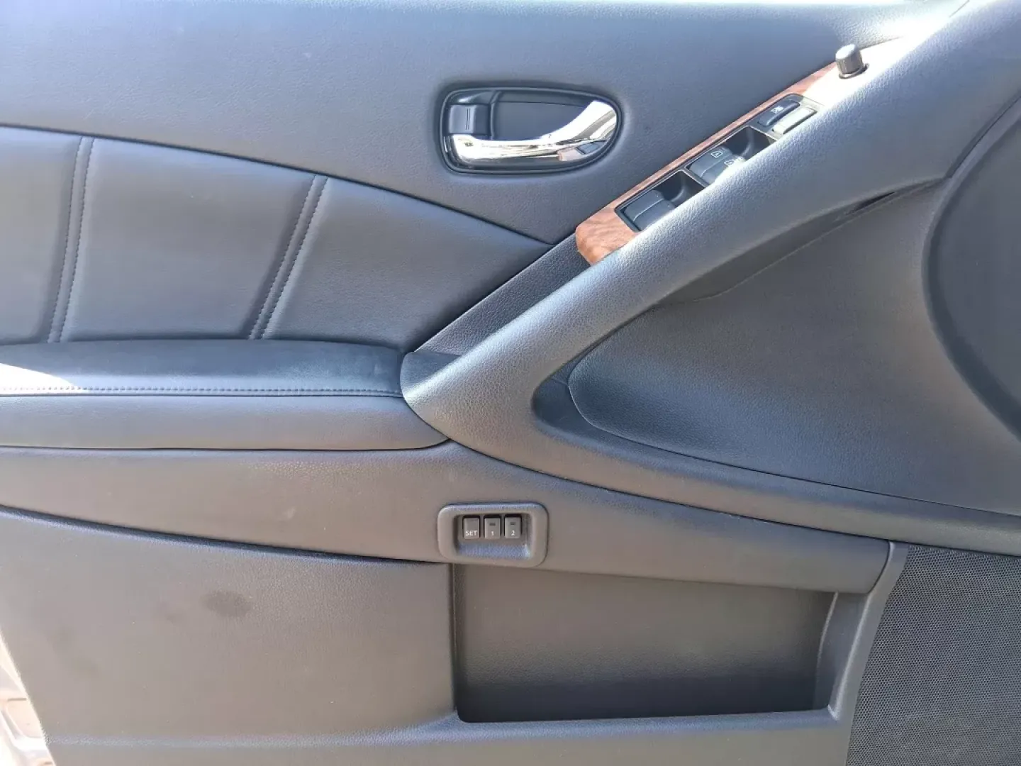 2015 Jeep Renegade Latitude (ZACCJBBTXFP) with an Other engine, located at 8750 N County Rd 25A, Piqua, OH, 45356, (937) 908-9800, 40.164391, -84.232513 - Photo#19
