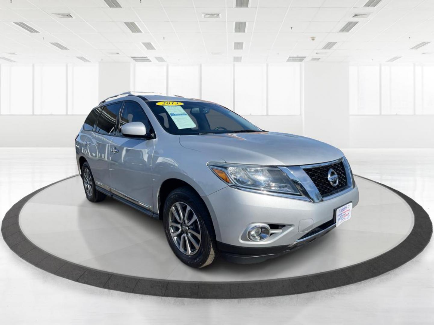2013 Nissan Pathfinder SL (5N1AR2MM1DC) with an Other engine, located at 4508 South Dixie Dr, Moraine, OH, 45439, (937) 908-9800, 39.807072, -84.031563 - Photo#0