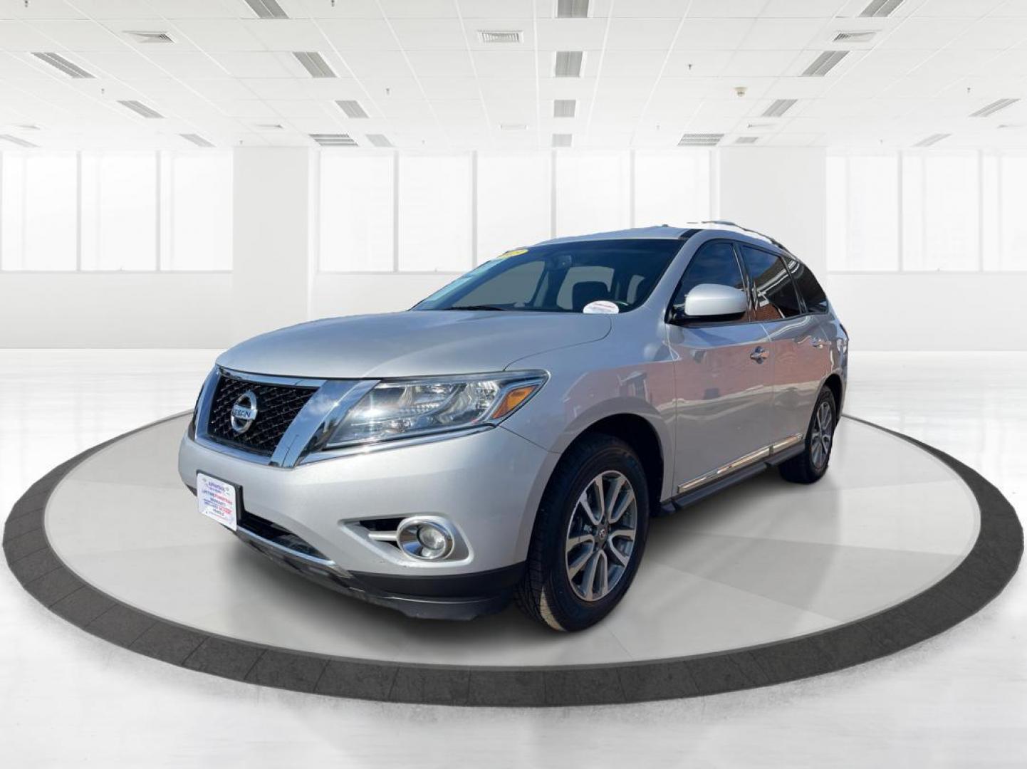 2013 Nissan Pathfinder SL (5N1AR2MM1DC) with an Other engine, located at 4508 South Dixie Dr, Moraine, OH, 45439, (937) 908-9800, 39.807072, -84.031563 - Photo#7