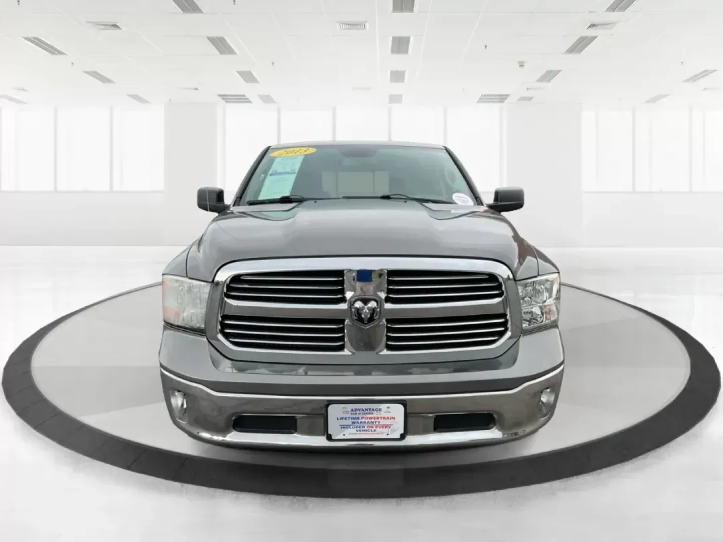 2013 Ram 1500 Big Horn (1C6RR7GT4DS) with an HEMI 5.7L V-8 variable valve control engine, located at 1230 East Main St, Xenia, OH, 45385, (937) 908-9800, 39.688042, -83.910538 - Photo#6