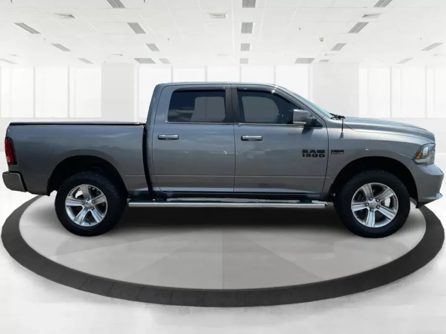 2013 Ram 1500 Sport (1C6RR7MT6DS) with an HEMI 5.7L V-8 variable valve control engine, located at 1230 East Main St, Xenia, OH, 45385, (937) 908-9800, 39.688042, -83.910538 - Photo#1