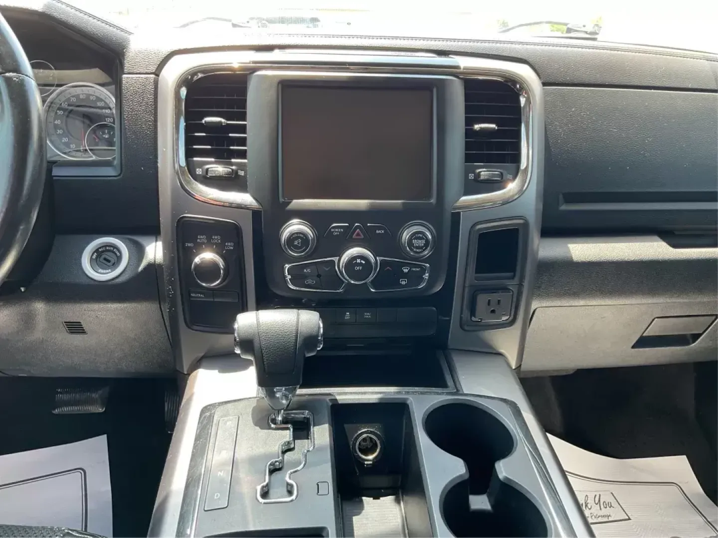 2013 Ram 1500 Sport (1C6RR7MT6DS) with an HEMI 5.7L V-8 variable valve control engine, located at 1230 East Main St, Xenia, OH, 45385, (937) 908-9800, 39.688042, -83.910538 - Photo#10