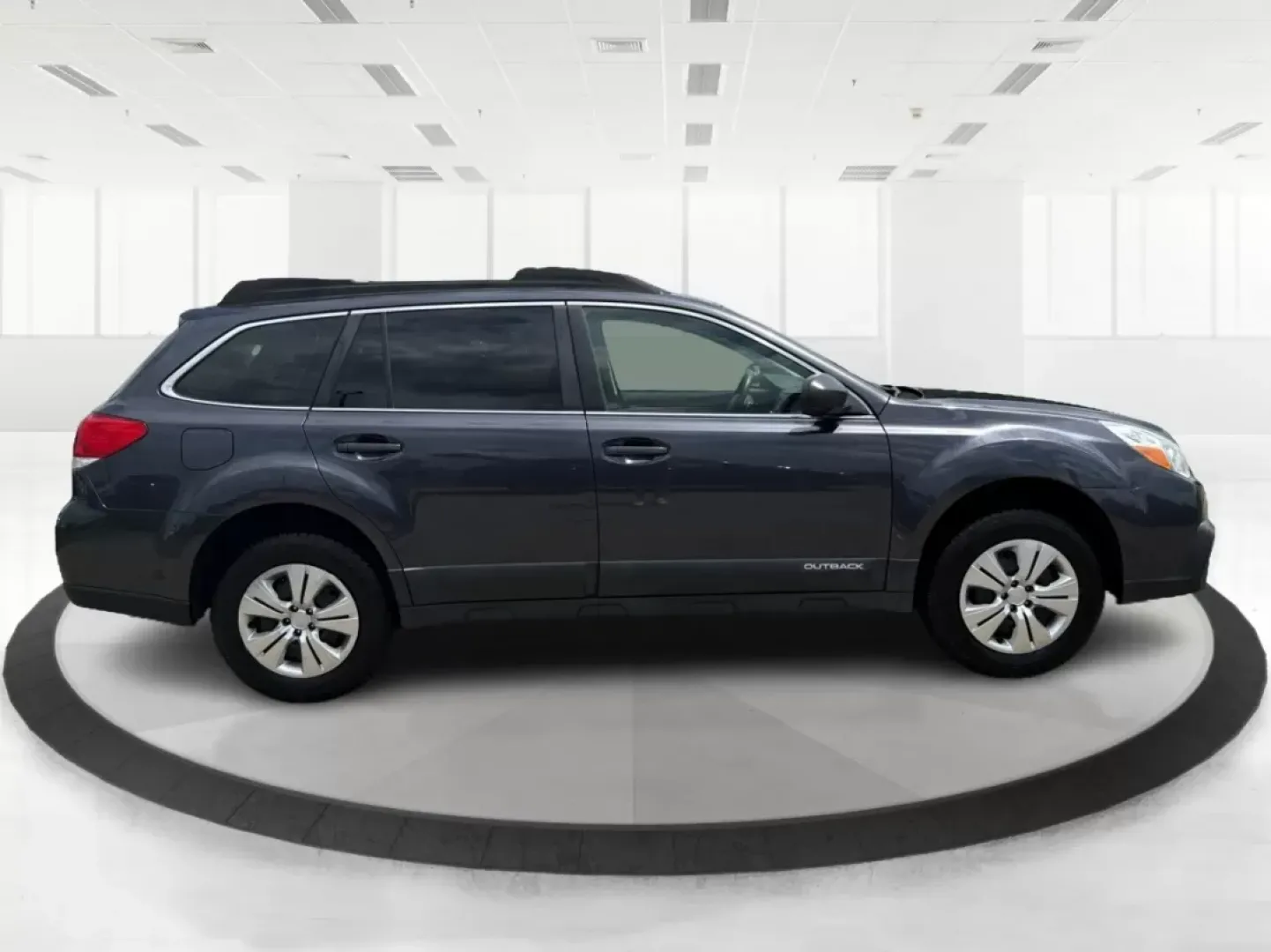 2013 Subaru Outback 2.5i (4S4BRBAC8D3) with an 2.5L H-4 DOHC engine, located at 1230 East Main St, Xenia, OH, 45385, (937) 908-9800, 39.688042, -83.910538 - Experience life to the fullest with the 2013 Subaru Outback 2.5i, a versatile vehicle that adapts seamlessly to your lifestyle. Whether you're a growing family seeking reliability for weekend adventures or a commuter navigating the bustling streets of New Carlisle, this Outback is engineered to elev - Photo#1
