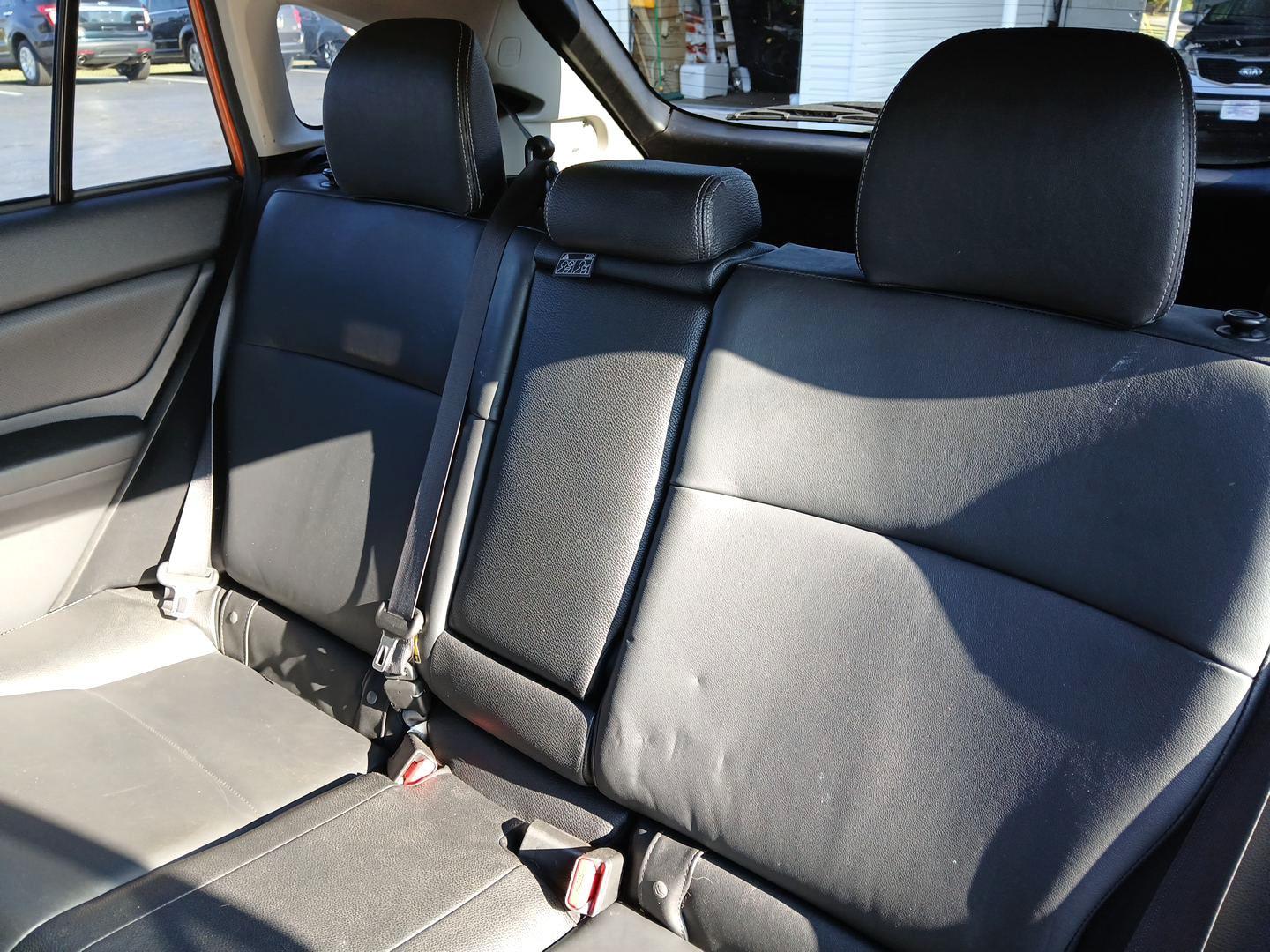 2013 Subaru XV Crosstrek 2.0 Limited (JF2GPAGC1D2) with an 2.0L L4 DOHC 16V engine, Continuously Variable Transmission transmission, located at 880 E. National Road, OH, 45377, (937) 908-9800, 39.891918, -84.183975 - Photo#9