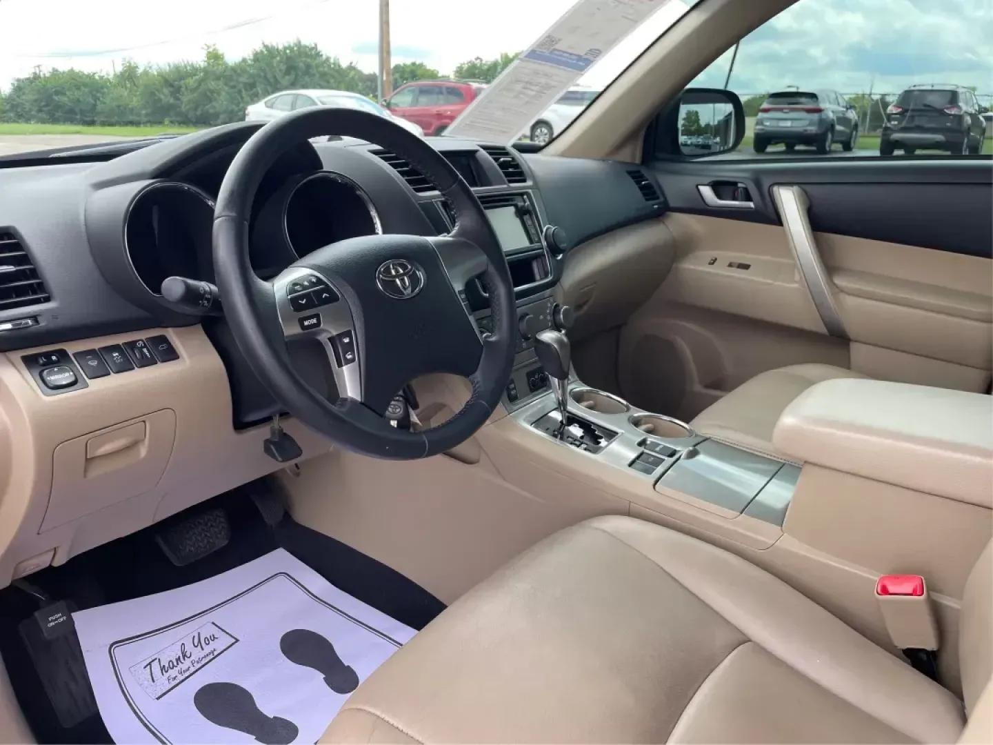2013 Toyota Highlander SE V6 (5TDZK3EH9DS) with an 3.5L V-6 DOHC engine, located at 1184 Kauffman Ave, Fairborn, OH, 45324, (937) 908-9800, 39.807072, -84.031563 - Photo#8