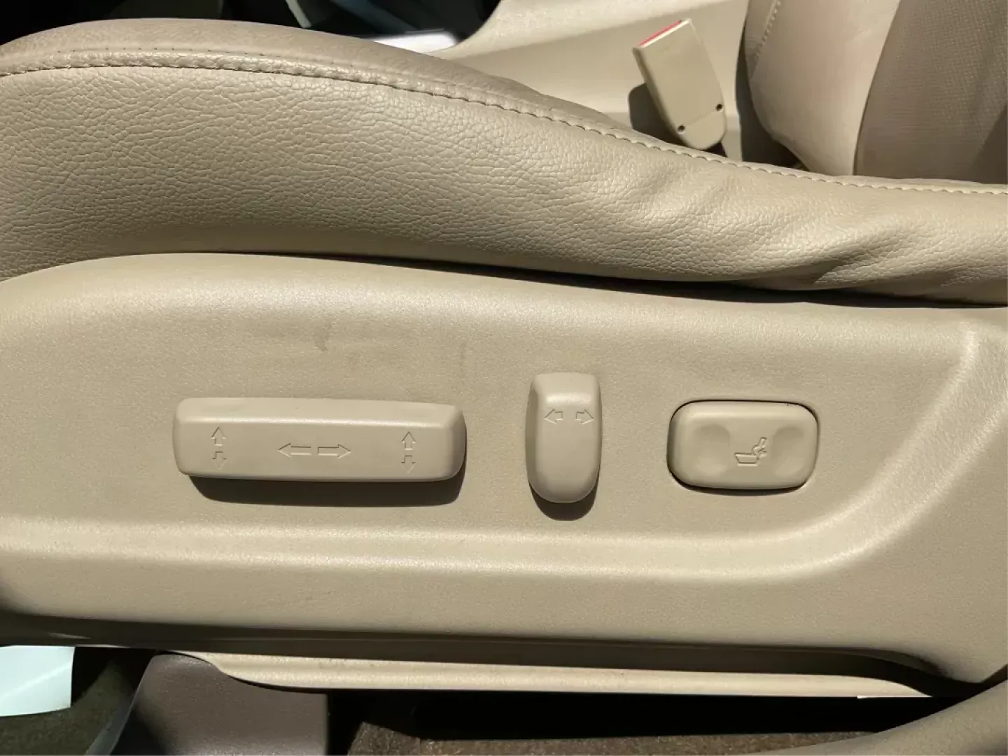 2014 Acura RDX Base (5J8TB4H3XEL) with an Other engine, located at 8750 N County Rd 25A, Piqua, OH, 45356, (937) 908-9800, 40.164391, -84.232513 - Photo#15