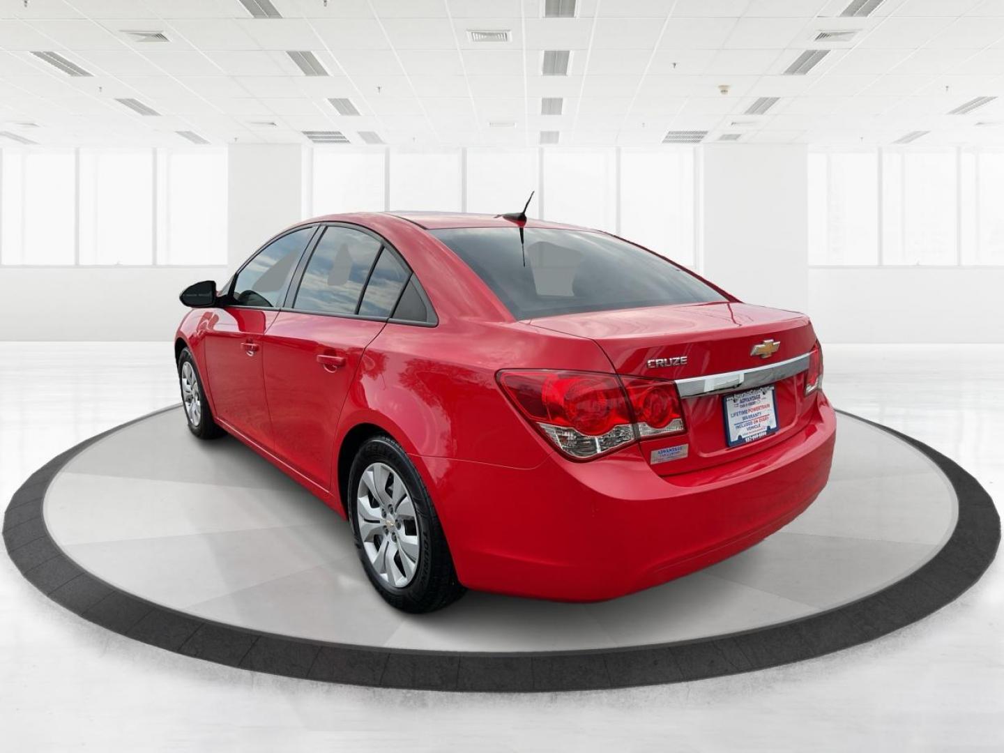 2014 Chevrolet Cruze LS Auto (1G1PA5SH2E7) with an ECOTEC 1.8L I-4 DOHC engine, located at 880 E. National Road, OH, 45377, (937) 908-9800, 39.891918, -84.183975 - Photo#4
