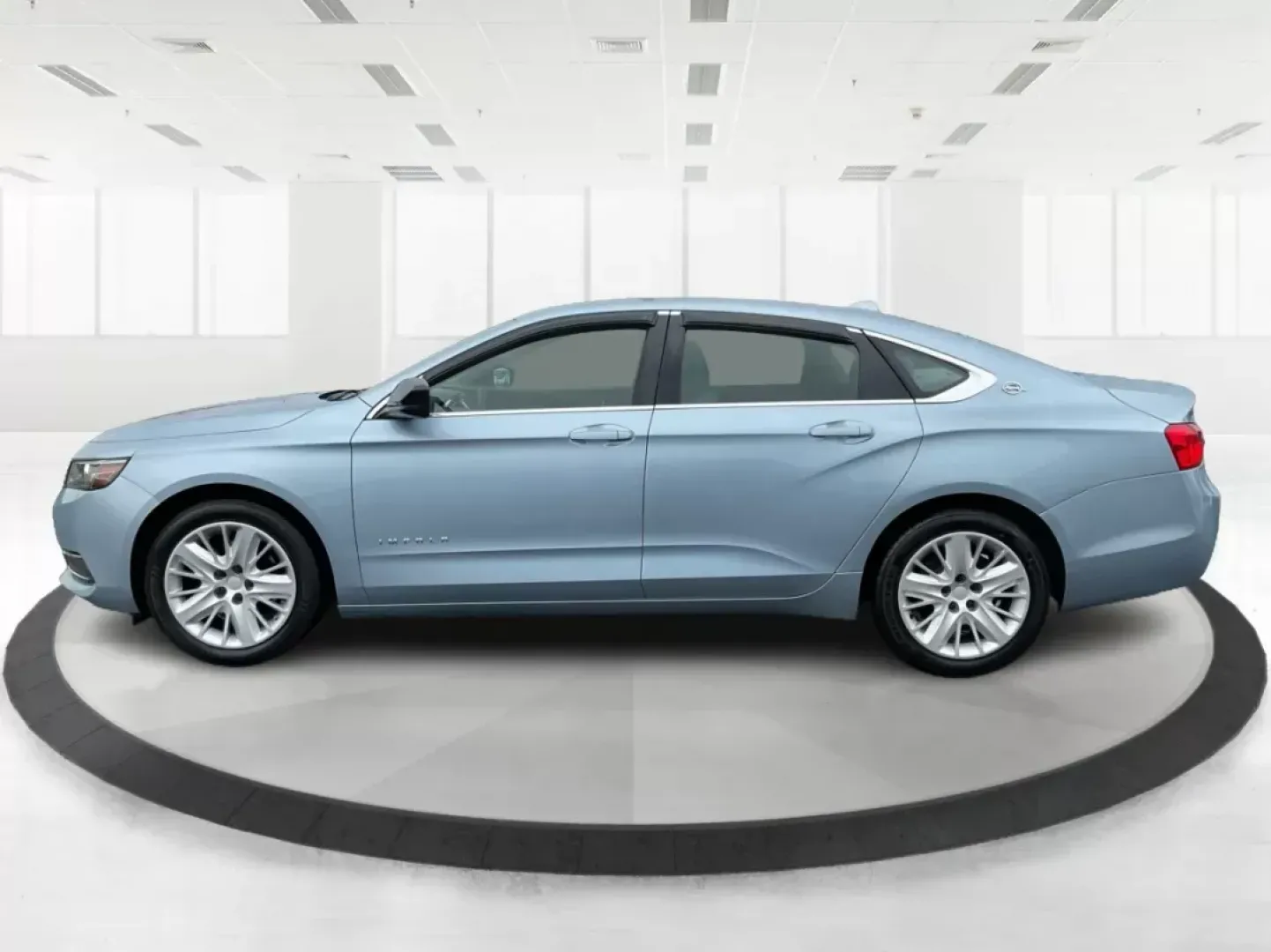 2014 Chevrolet Impala 1LS (1G11Y5SL3EU) with an ECOTEC 2.5L I-4 gasoline direct injection engine, located at 1230 East Main St, Xenia, OH, 45385, (937) 908-9800, 39.688042, -83.910538 - Photo#5