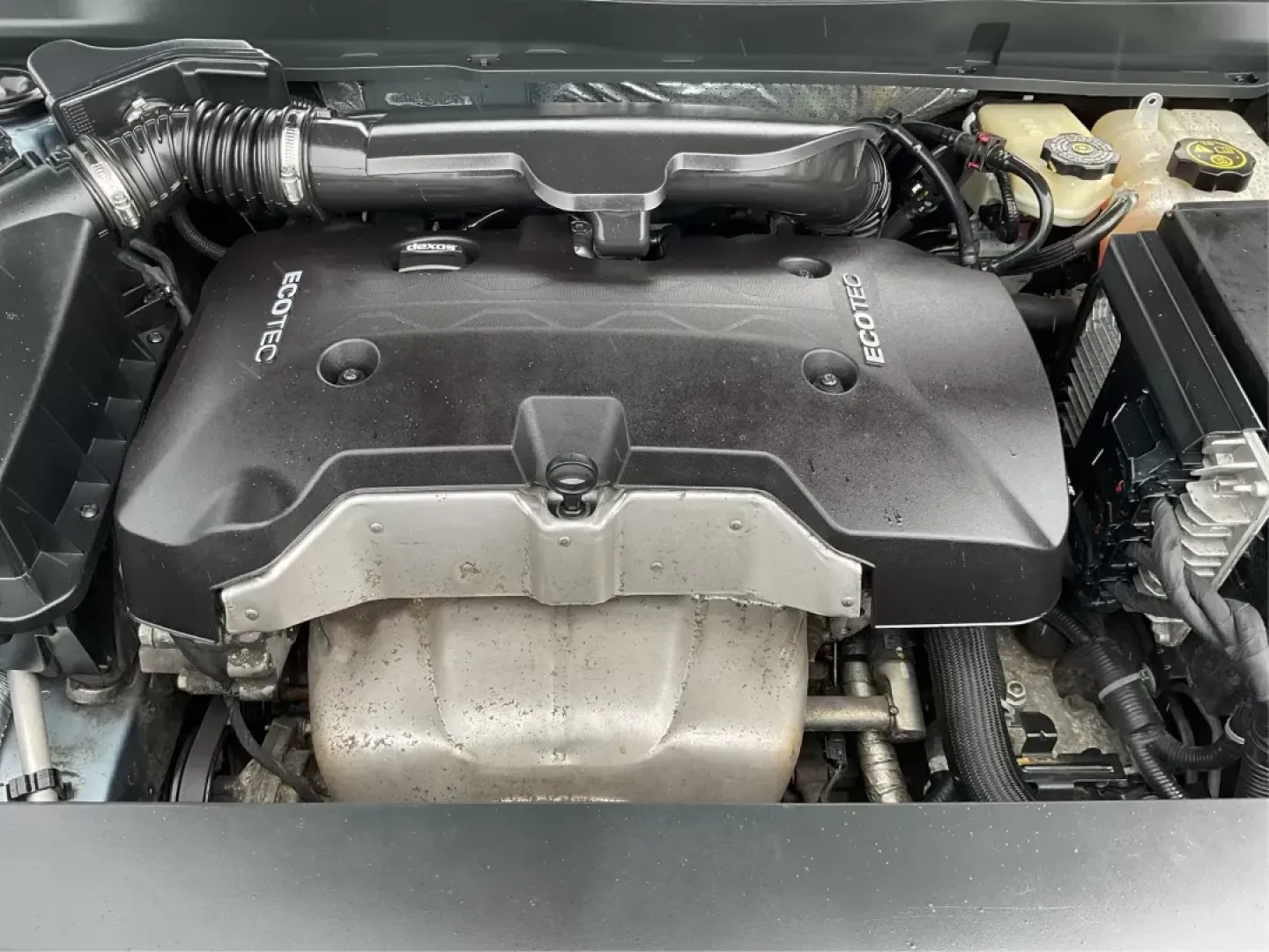 2014 Chevrolet Impala 1LS (1G11Y5SL3EU) with an ECOTEC 2.5L I-4 gasoline direct injection engine, located at 1230 East Main St, Xenia, OH, 45385, (937) 908-9800, 39.688042, -83.910538 - Photo#10