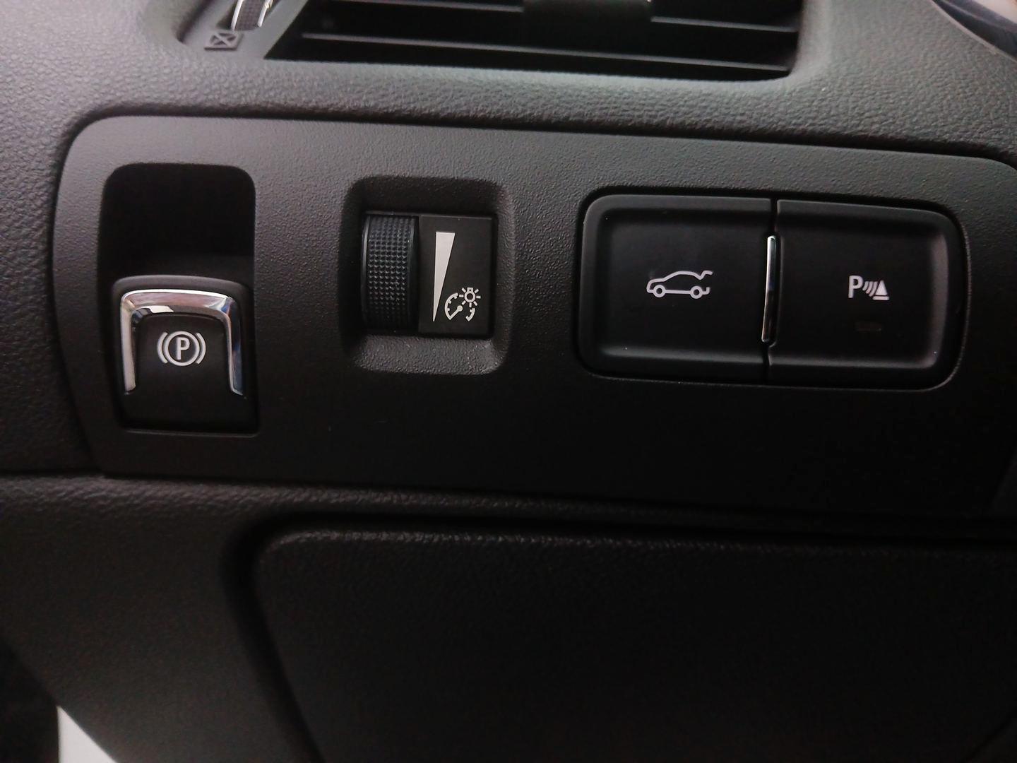 2014 Chevrolet Impala LS (2G11Y5SLXE9) with an 2.5L L4 DOHC 16V engine, 6-Speed Automatic transmission, located at 1099 N County Rd 25A , Troy, OH, 45373, (937) 908-9800, 40.057041, -84.215462 - Photo#16