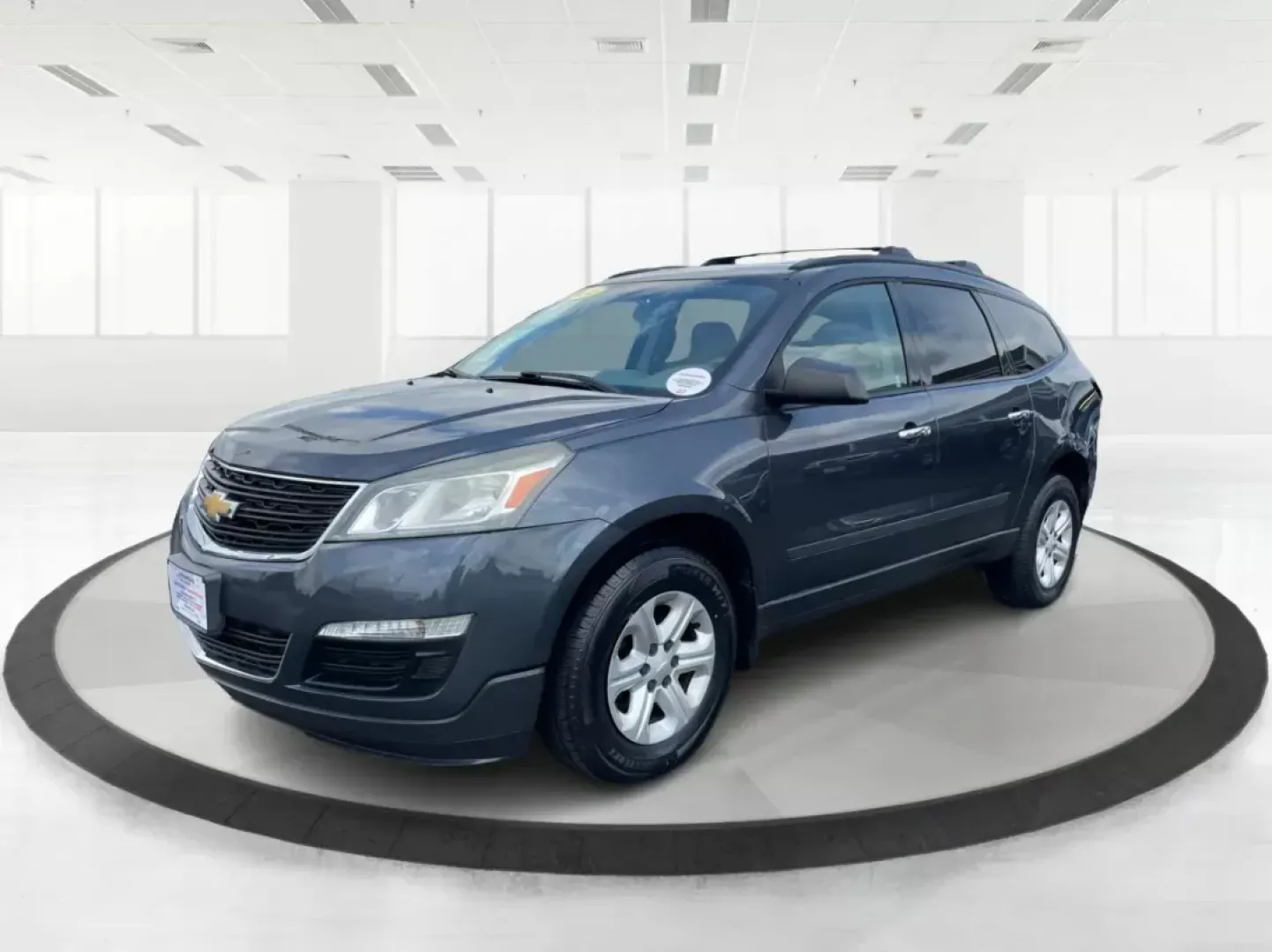 2014 Cyber Gray Metallic Chevrolet Traverse LS FWD w/PDC (1GNKRFED9EJ) with an 3.6L V6 DOHC 24V engine, 6-Speed Automatic transmission, located at 1951 S Dayton Lakeview Rd., New Carlisle, OH, 45344, (937) 908-9800, 39.890999, -84.050255 - Photo#8