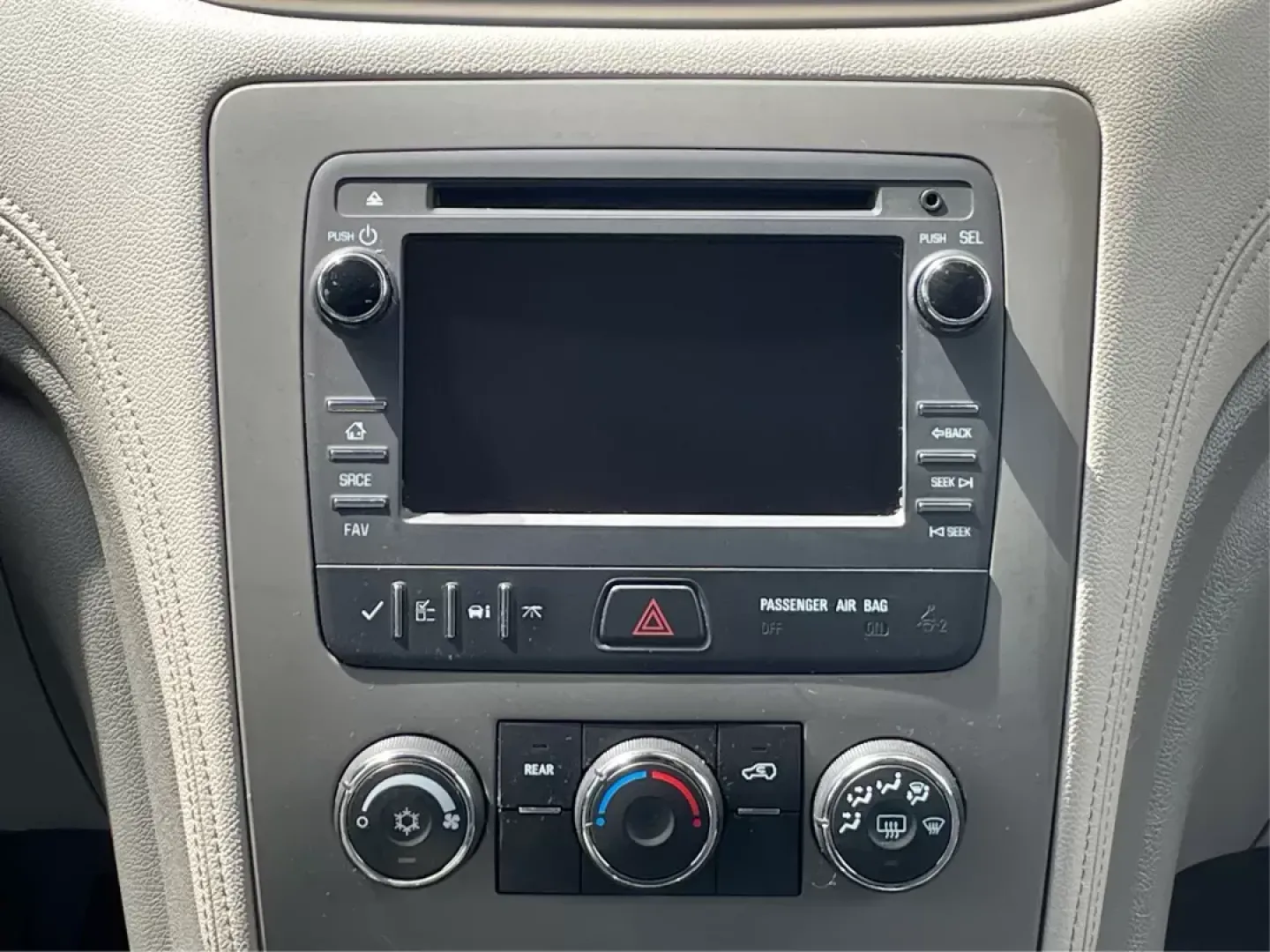 2014 Cyber Gray Metallic Chevrolet Traverse LS FWD w/PDC (1GNKRFED9EJ) with an 3.6L V6 DOHC 24V engine, 6-Speed Automatic transmission, located at 1951 S Dayton Lakeview Rd., New Carlisle, OH, 45344, (937) 908-9800, 39.890999, -84.050255 - Photo#13