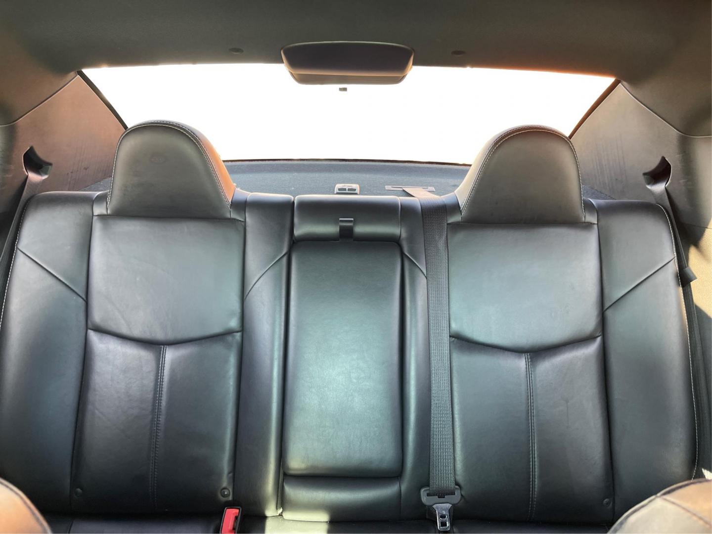 2014 Chrysler 200 Limited (1C3CCBCG0EN) with an 3.6L V6 DOHC 24V FFV engine, 6-Speed Automatic transmission, located at 1951 S Dayton Lakeview Rd., New Carlisle, OH, 45344, (937) 908-9800, 39.890999, -84.050255 - Photo#13