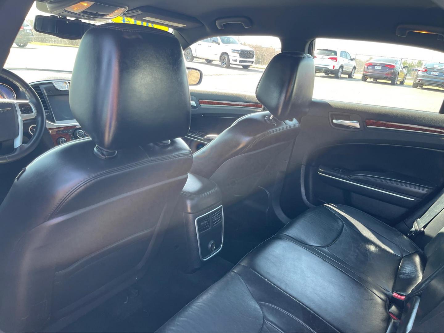 2014 Chrysler 300 RWD (2C3CCAAG8EH) with an Other engine, located at 1184 Kauffman Ave, Fairborn, OH, 45324, (937) 908-9800, 39.807072, -84.031563 - Photo#9