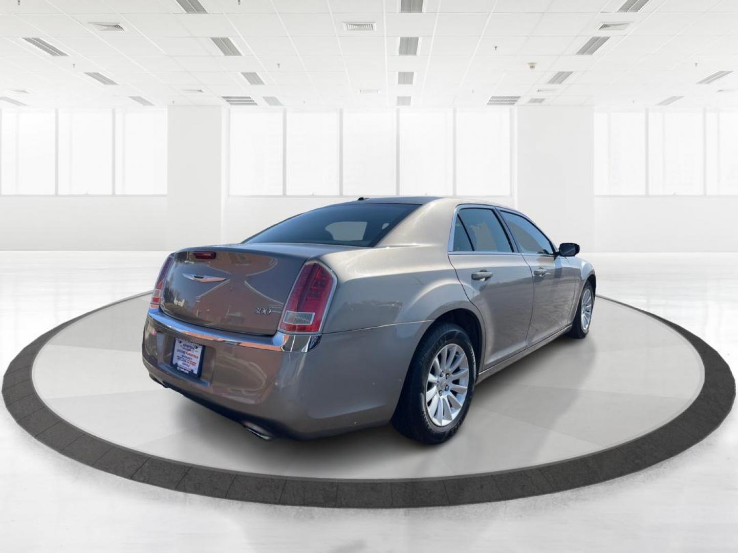2014 Chrysler 300 RWD (2C3CCAAG8EH) with an Other engine, located at 1184 Kauffman Ave, Fairborn, OH, 45324, (937) 908-9800, 39.807072, -84.031563 - Photo#2