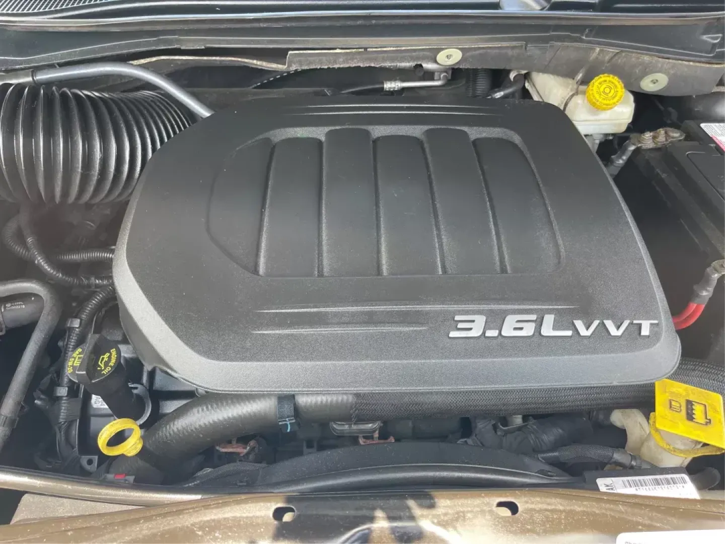 2014 Chrysler Town and Country Touring-L (2C4RC1CG3ER) with an 3.6L V6 DOHC 24V engine, 6-Speed Automatic transmission, located at 880 E. National Road, OH, 45377, (937) 908-9800, 39.891918, -84.183975 - Photo#10