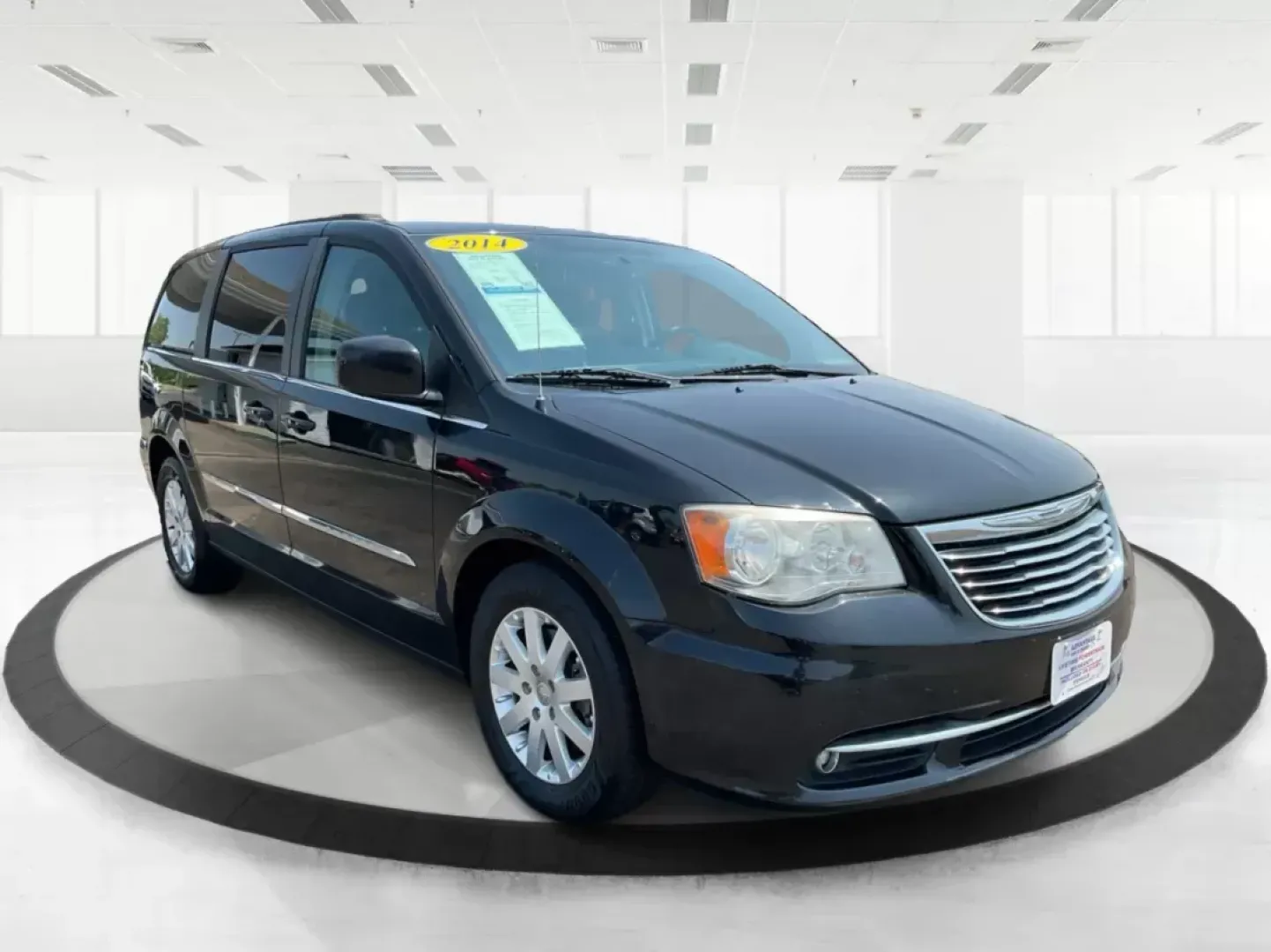 2014 Chrysler Town and Country Touring (2C4RC1BG3ER) with an Pentastar 3.6L V-6 DOHC engine, located at 1099 N County Rd 25A , Troy, OH, 45373, (937) 908-9800, 40.057041, -84.215462 - Photo#0