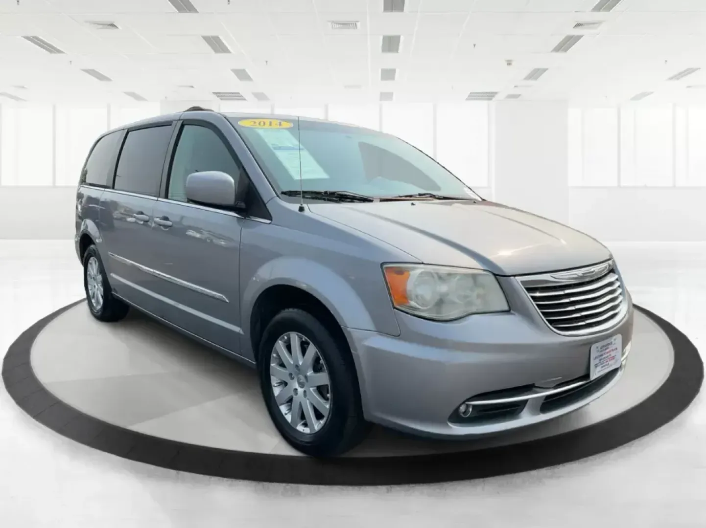 2014 Chrysler Town and Country Touring (2C4RC1BG3ER) with an 3.6L V6 DOHC 24V engine, 6-Speed Automatic transmission, located at 8750 N County Rd 25A, Piqua, OH, 45356, (937) 908-9800, 40.164391, -84.232513 - Photo#0