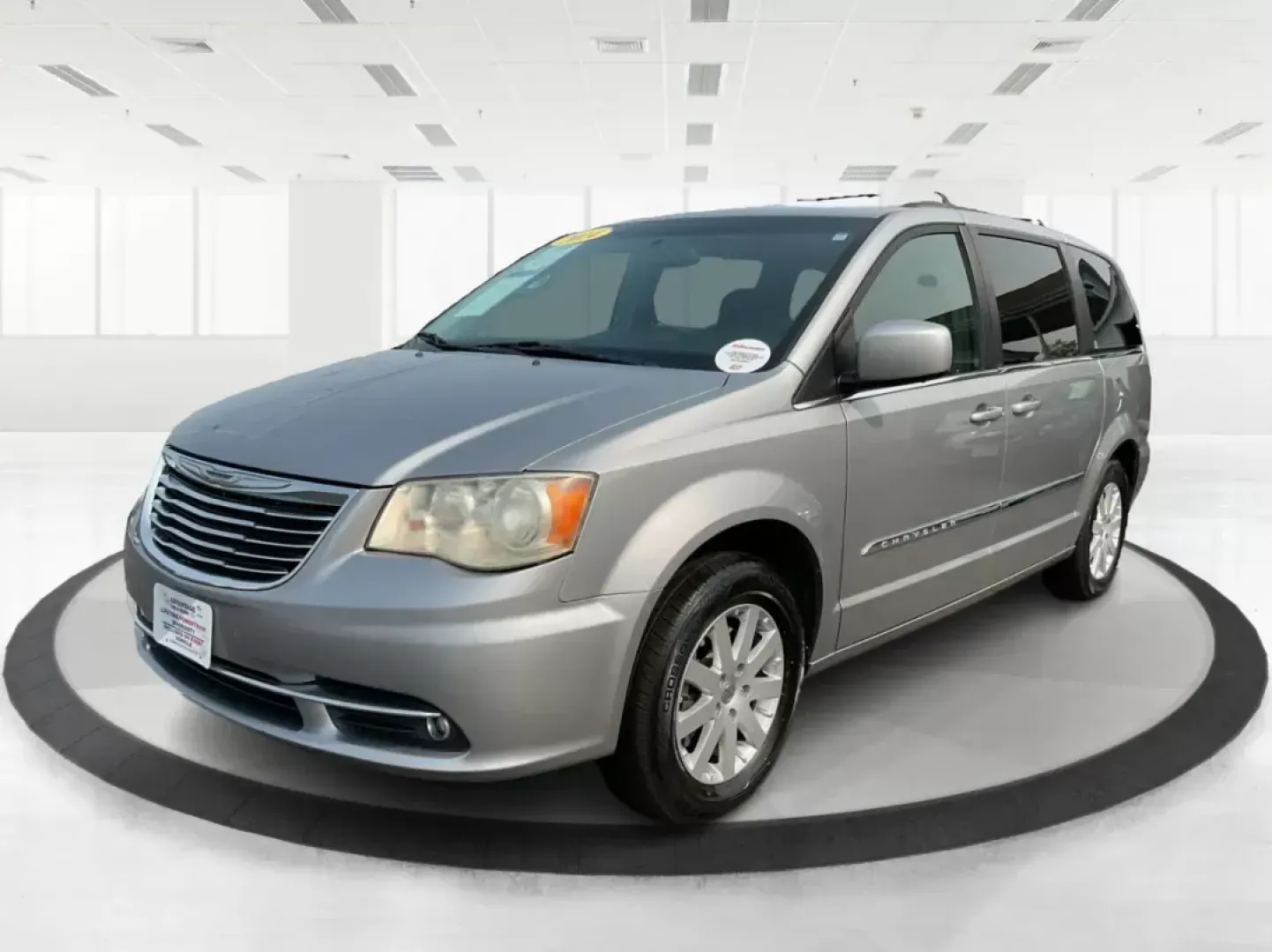 2014 Chrysler Town and Country Touring (2C4RC1BG3ER) with an 3.6L V6 DOHC 24V engine, 6-Speed Automatic transmission, located at 8750 N County Rd 25A, Piqua, OH, 45356, (937) 908-9800, 40.164391, -84.232513 - Photo#7