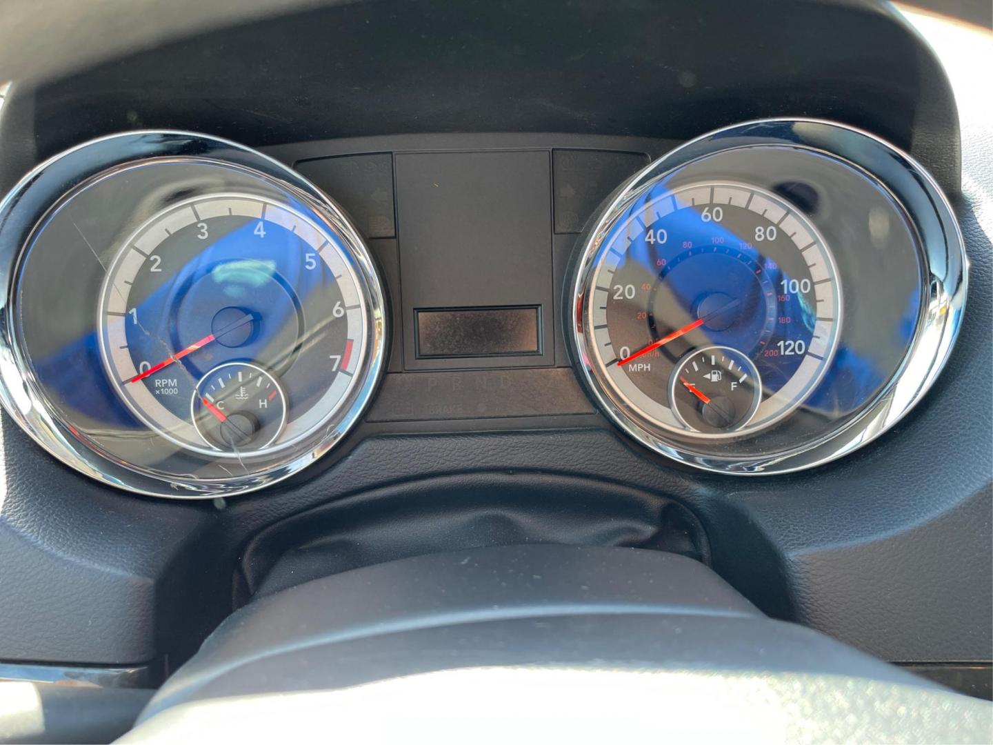 2014 Dodge Grand Caravan SXT (2C4RDGCG4ER) with an 3.6L V-6 DOHC engine, located at 1951 S Dayton Lakeview Rd., New Carlisle, OH, 45344, (937) 908-9800, 39.890999, -84.050255 - Photo#14