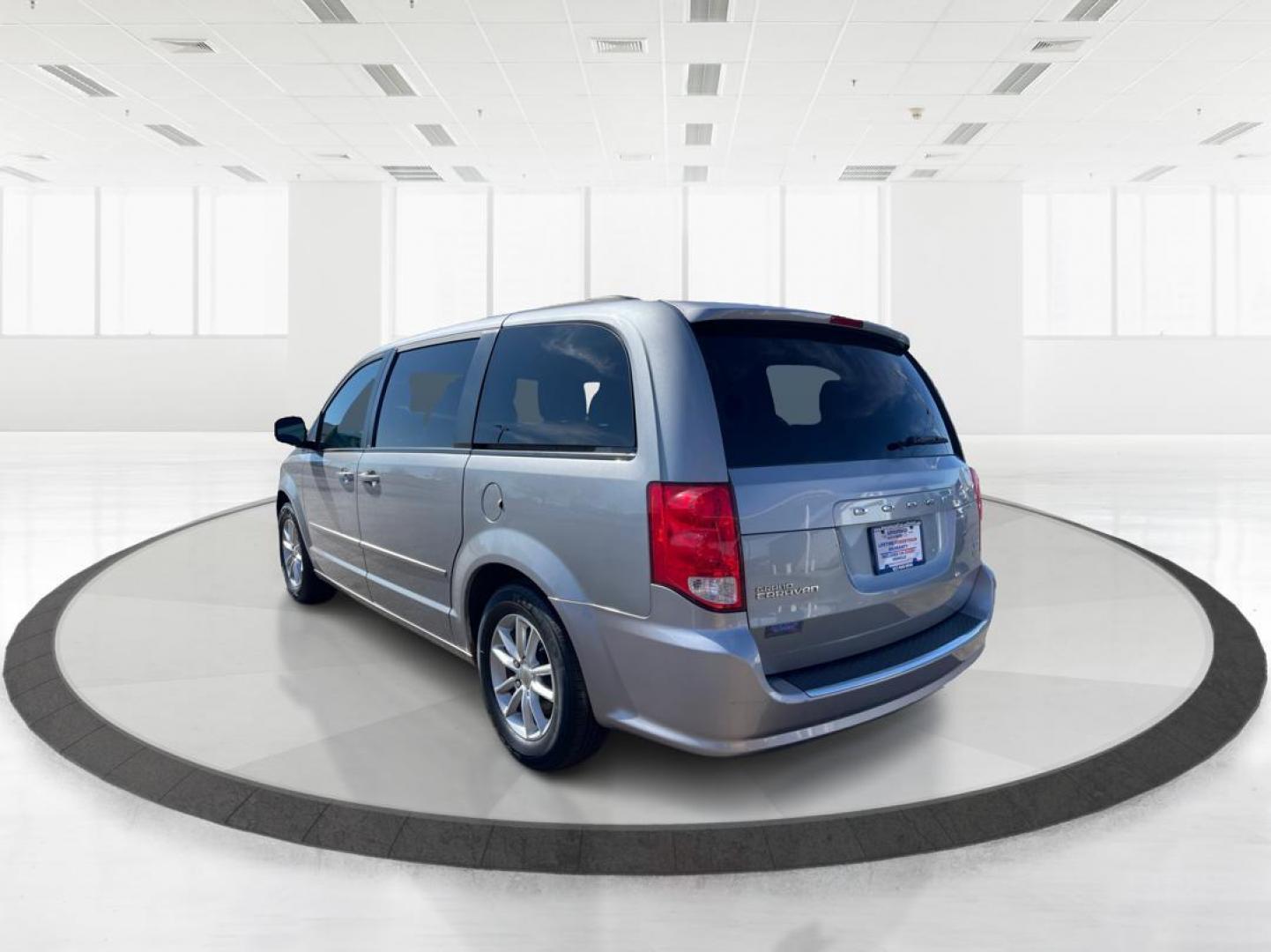 2014 Dodge Grand Caravan SXT (2C4RDGCG4ER) with an 3.6L V-6 DOHC engine, located at 1951 S Dayton Lakeview Rd., New Carlisle, OH, 45344, (937) 908-9800, 39.890999, -84.050255 - Photo#4