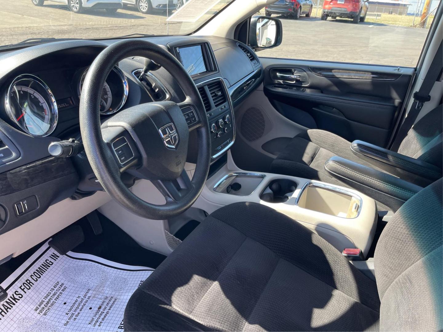 2014 Dodge Grand Caravan SXT (2C4RDGCG4ER) with an 3.6L V-6 DOHC engine, located at 1951 S Dayton Lakeview Rd., New Carlisle, OH, 45344, (937) 908-9800, 39.890999, -84.050255 - Photo#8