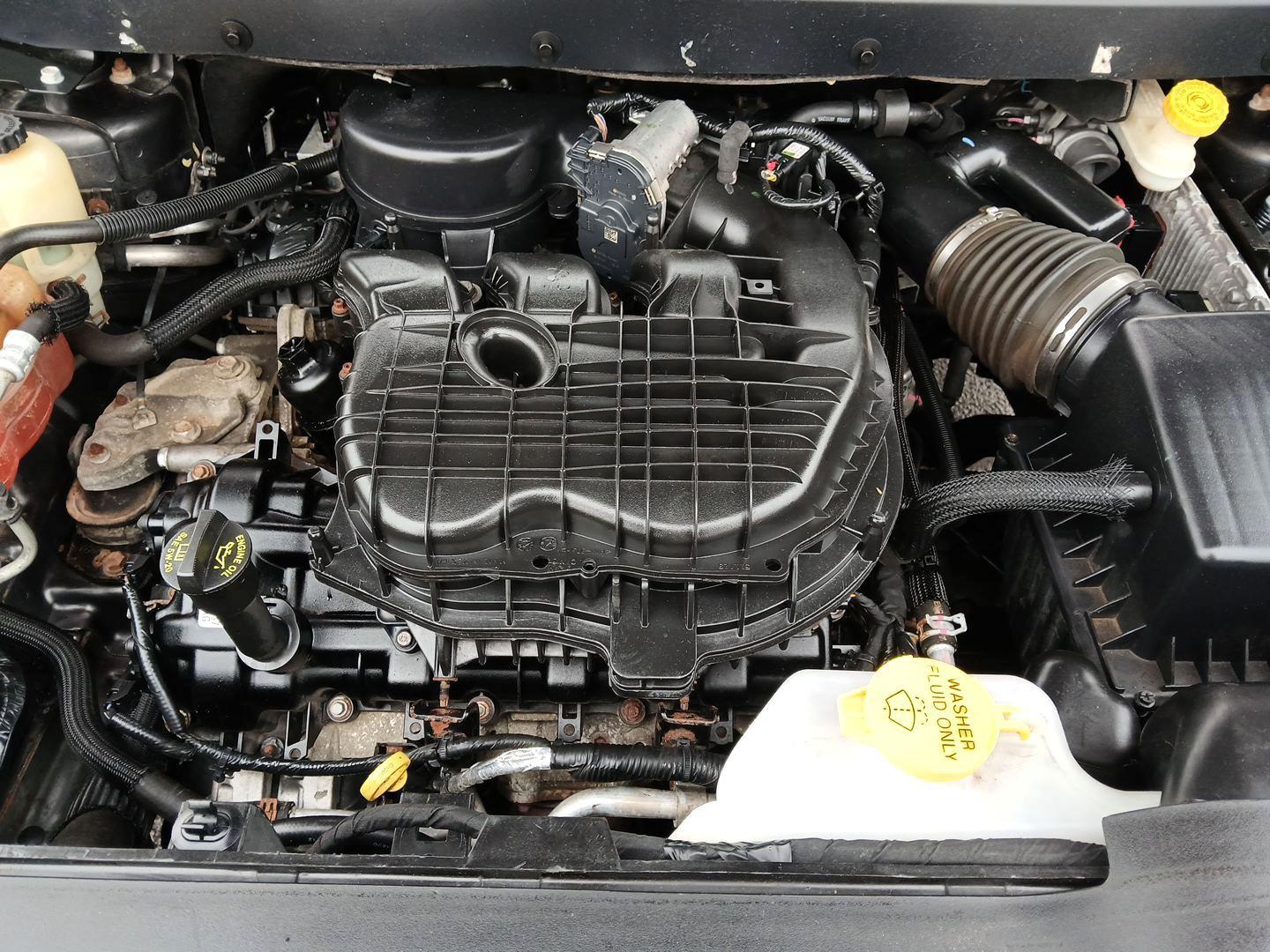 2014 Dodge Journey R/T AWD (3C4PDDEG2ET) with an 3.6L V6 DOHC 24V engine, 6-Speed Automatic transmission, located at 1951 S Dayton Lakeview Rd., New Carlisle, OH, 45344, (937) 908-9800, 39.890999, -84.050255 - Photo#10