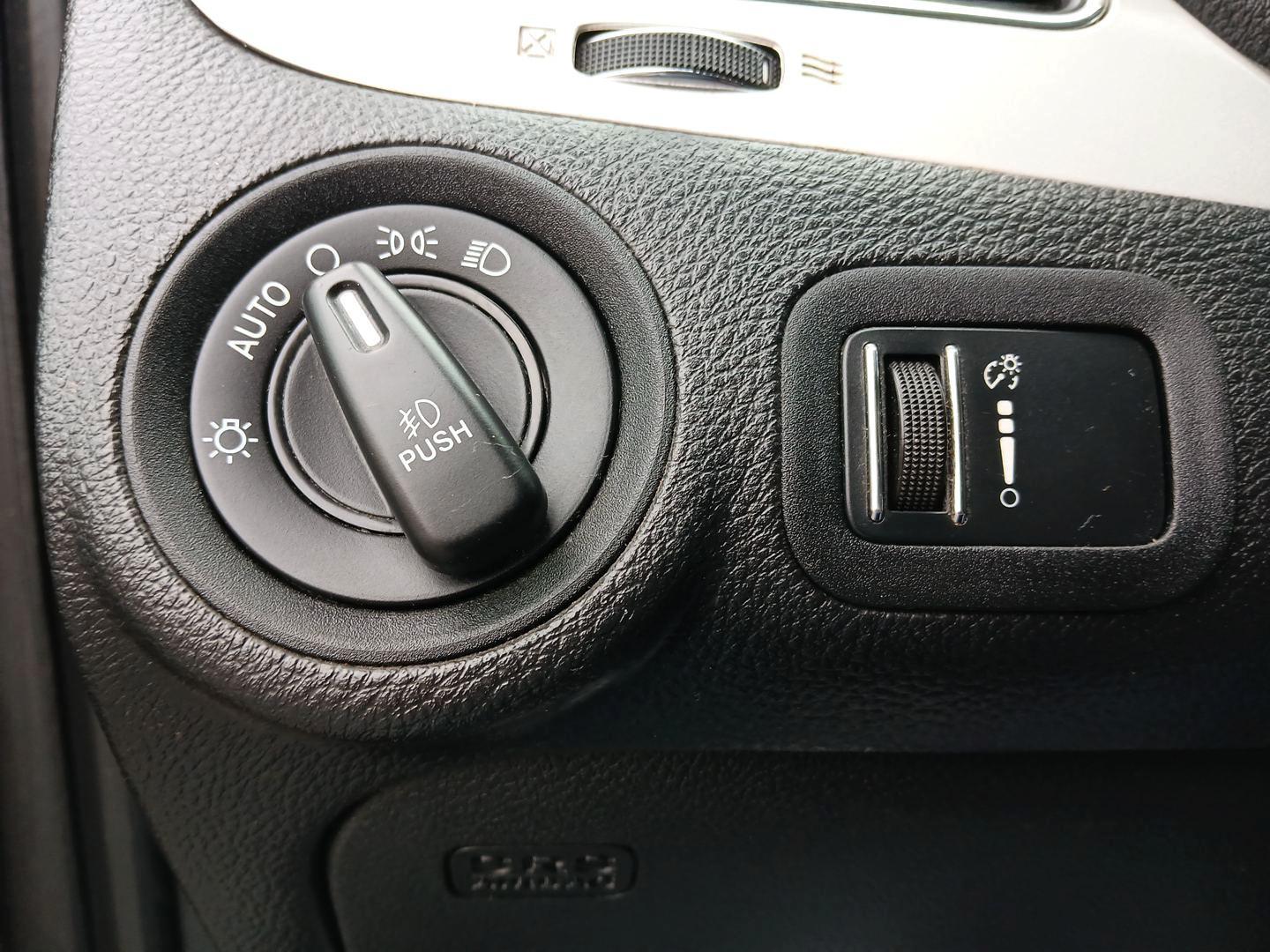 2014 Dodge Journey R/T AWD (3C4PDDEG2ET) with an 3.6L V6 DOHC 24V engine, 6-Speed Automatic transmission, located at 1951 S Dayton Lakeview Rd., New Carlisle, OH, 45344, (937) 908-9800, 39.890999, -84.050255 - Photo#16
