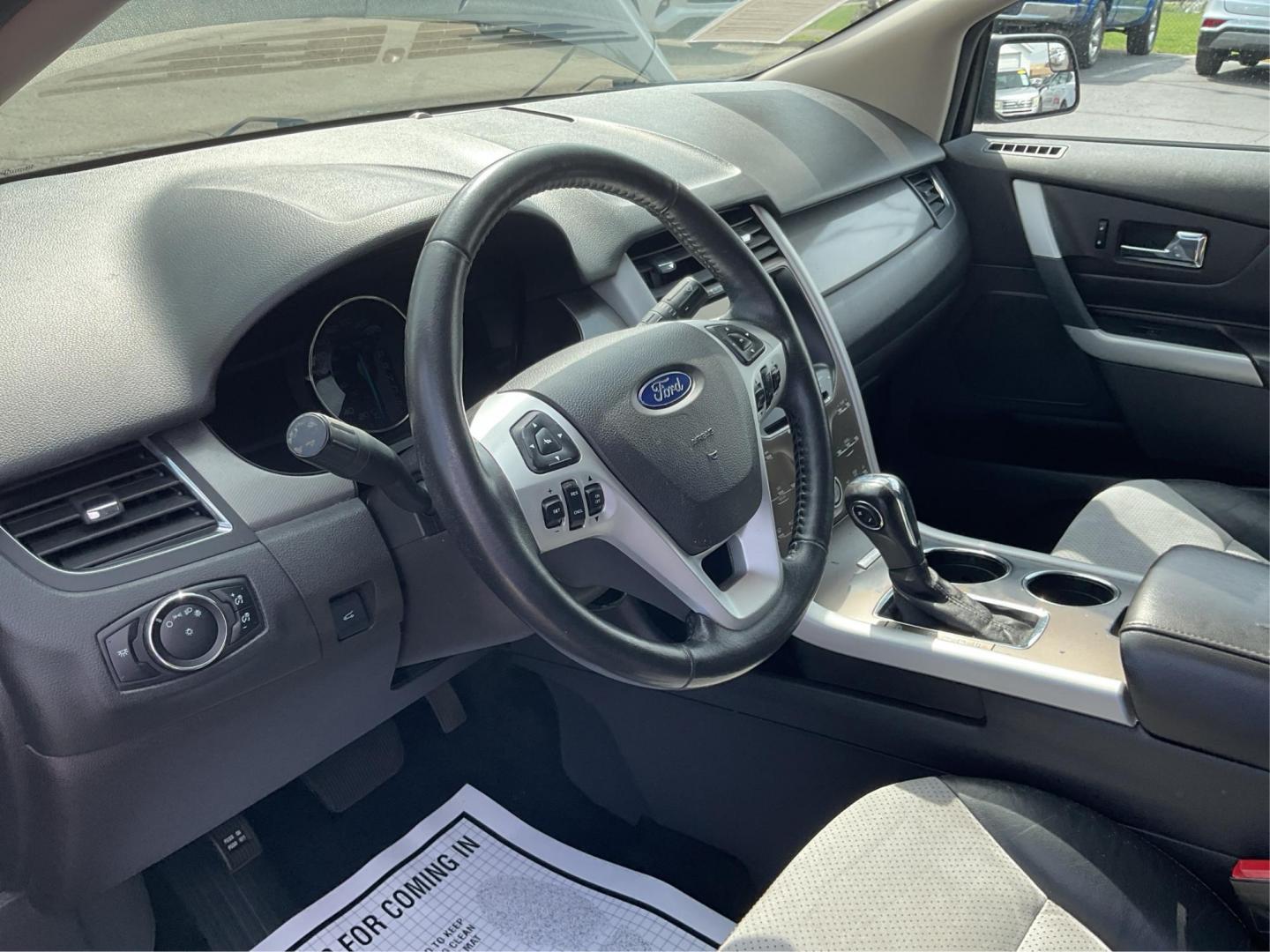 2014 Ford Edge SEL (2FMDK4JC8EB) with an 3.5L V-6 DOHC engine, located at 880 E. National Road, OH, 45377, (937) 908-9800, 39.891918, -84.183975 - Photo#8